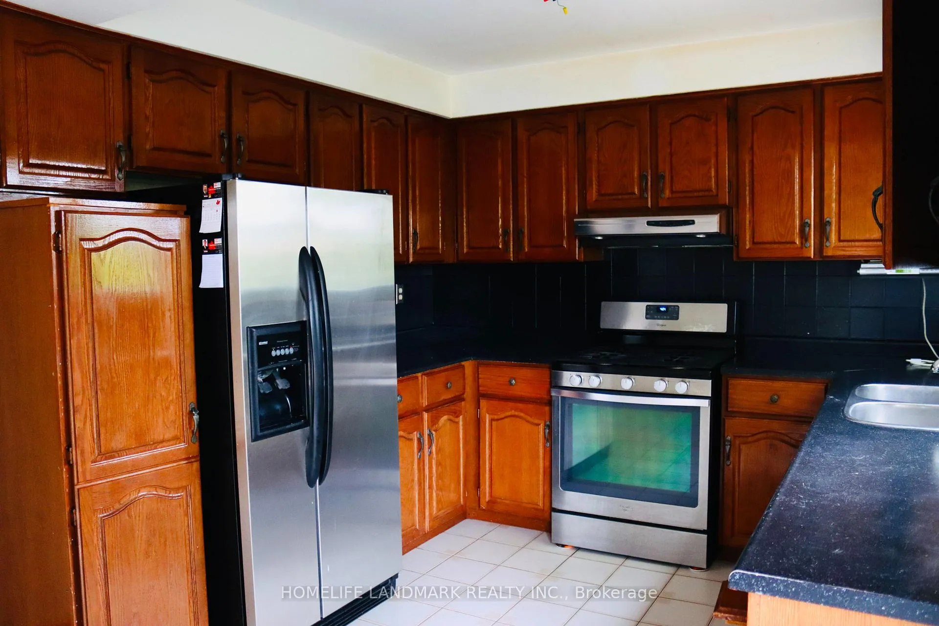 Photo 27 of 121 Harmonia Crescent, Vaughan, West Woodbridge — HOMEH