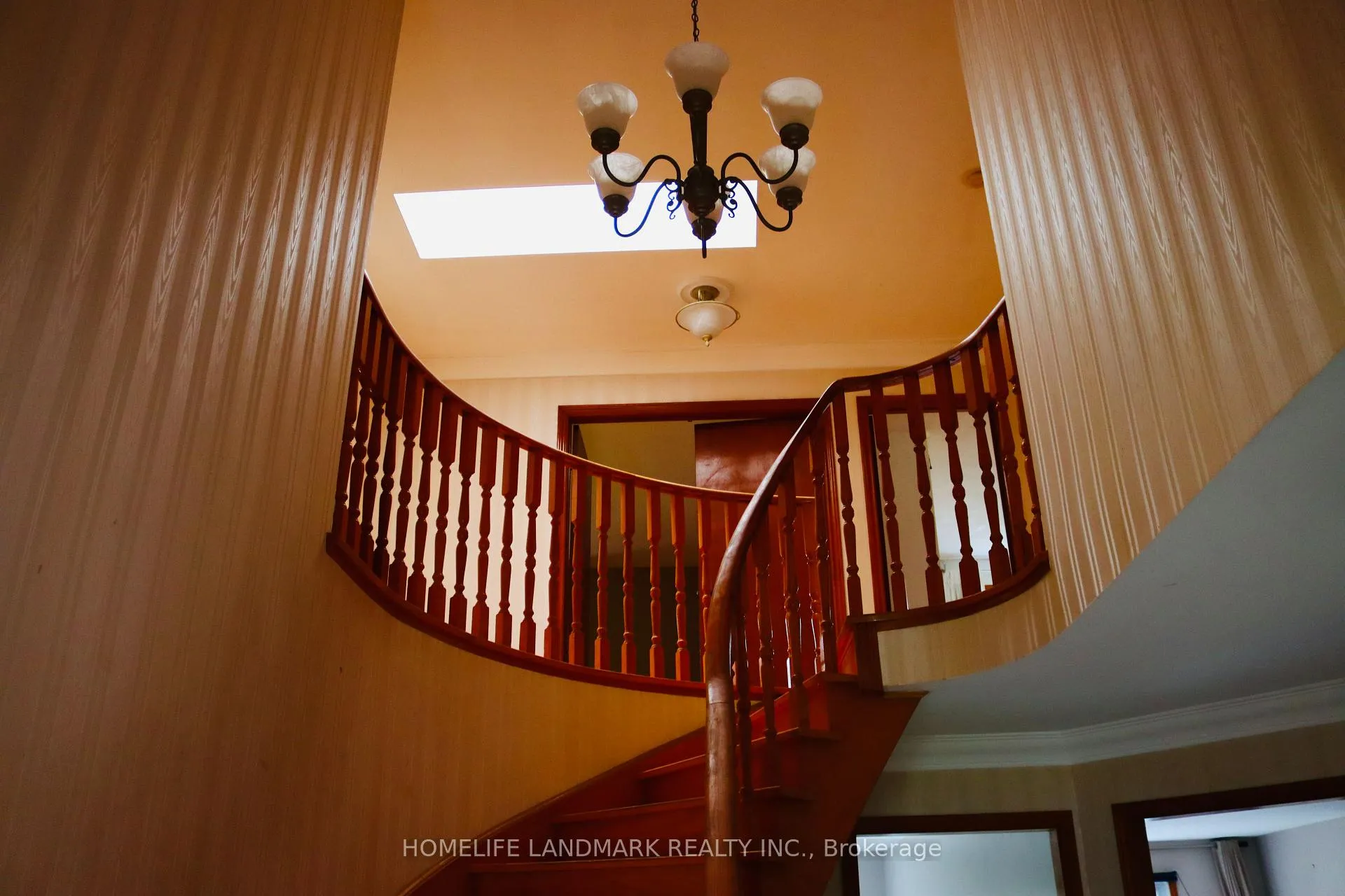 Photo 29 of 121 Harmonia Crescent, Vaughan, West Woodbridge — HOMEH