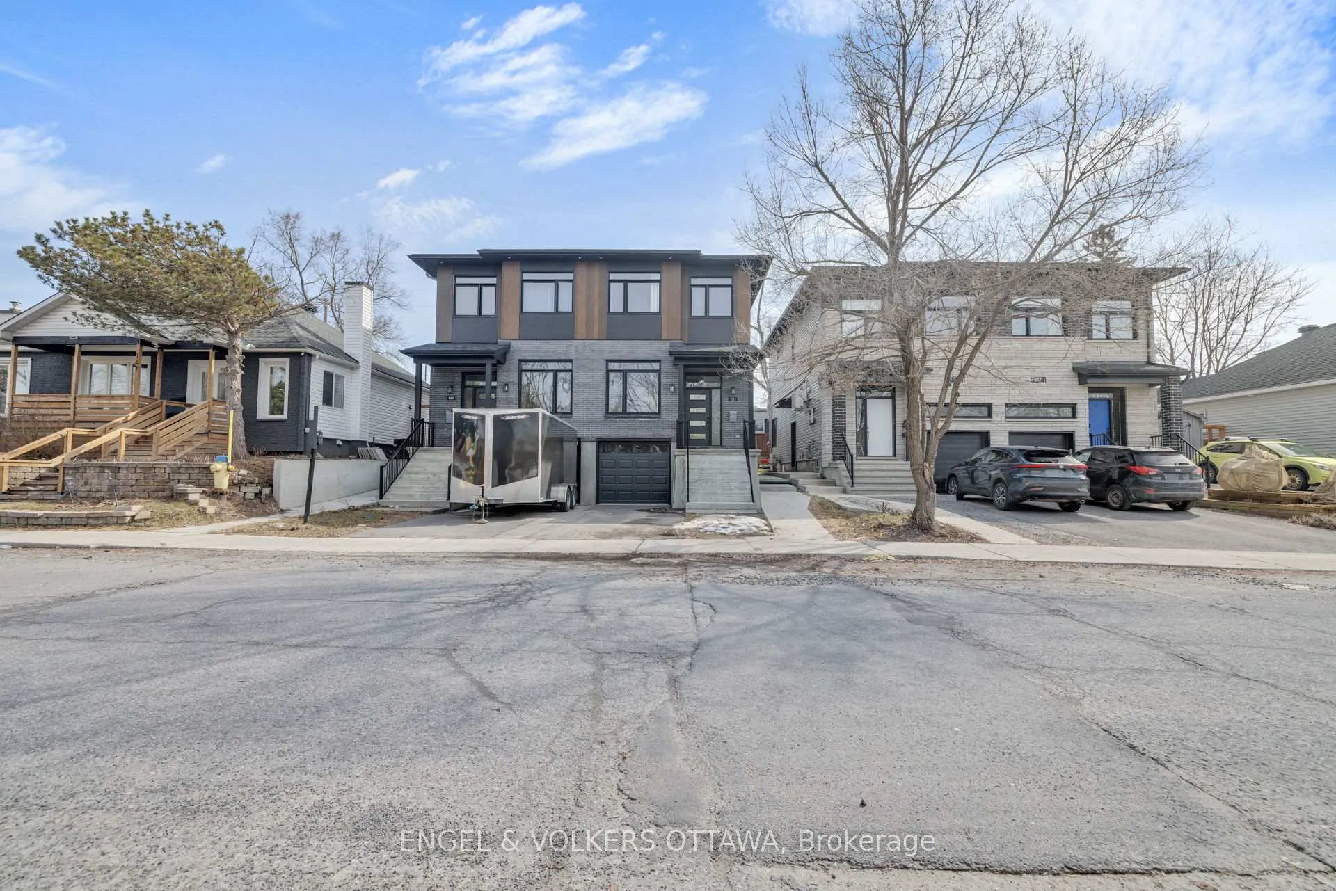 Photo 3 of 151 Longpré Street, Ottawa, Vanier — HOMEH