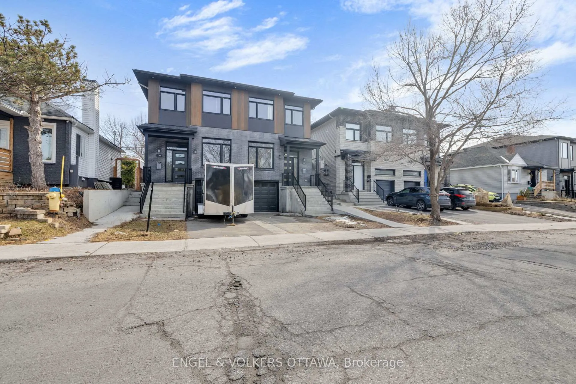 Photo 4 of 151 Longpré Street, Ottawa, Vanier — HOMEH