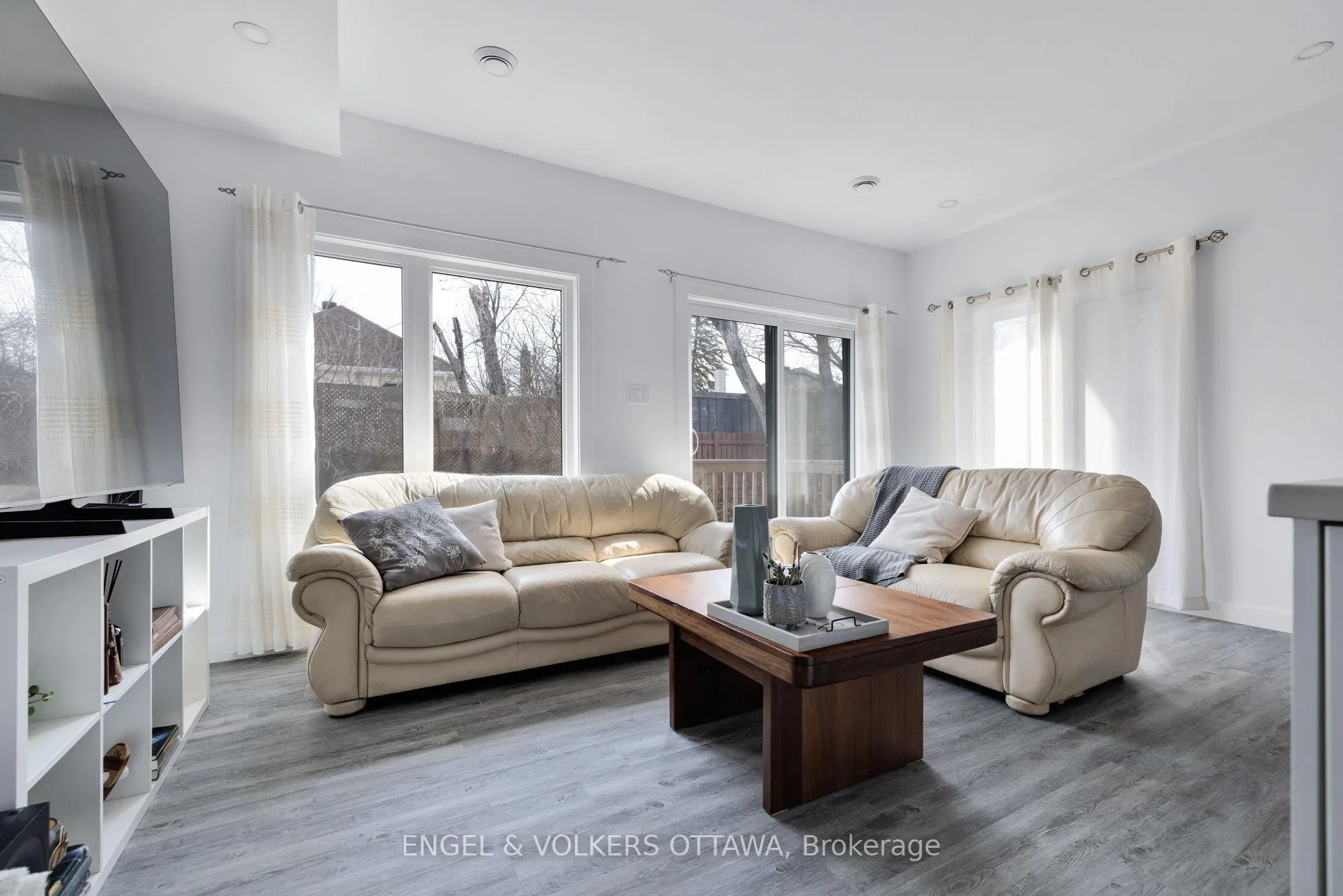 Photo 23 of 151 Longpré Street, Ottawa, Vanier — HOMEH