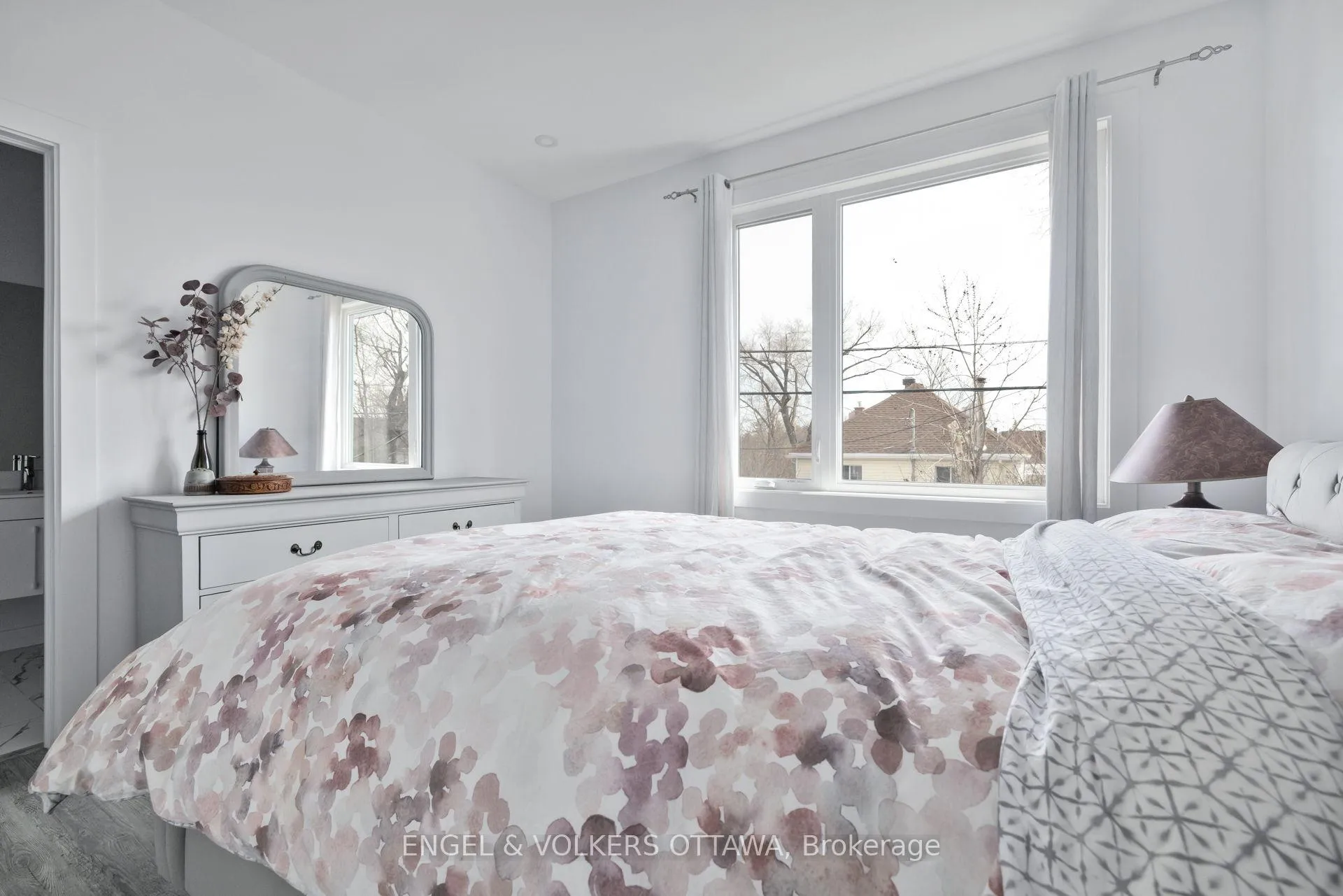 Photo 30 of 151 Longpré Street, Ottawa, Vanier — HOMEH