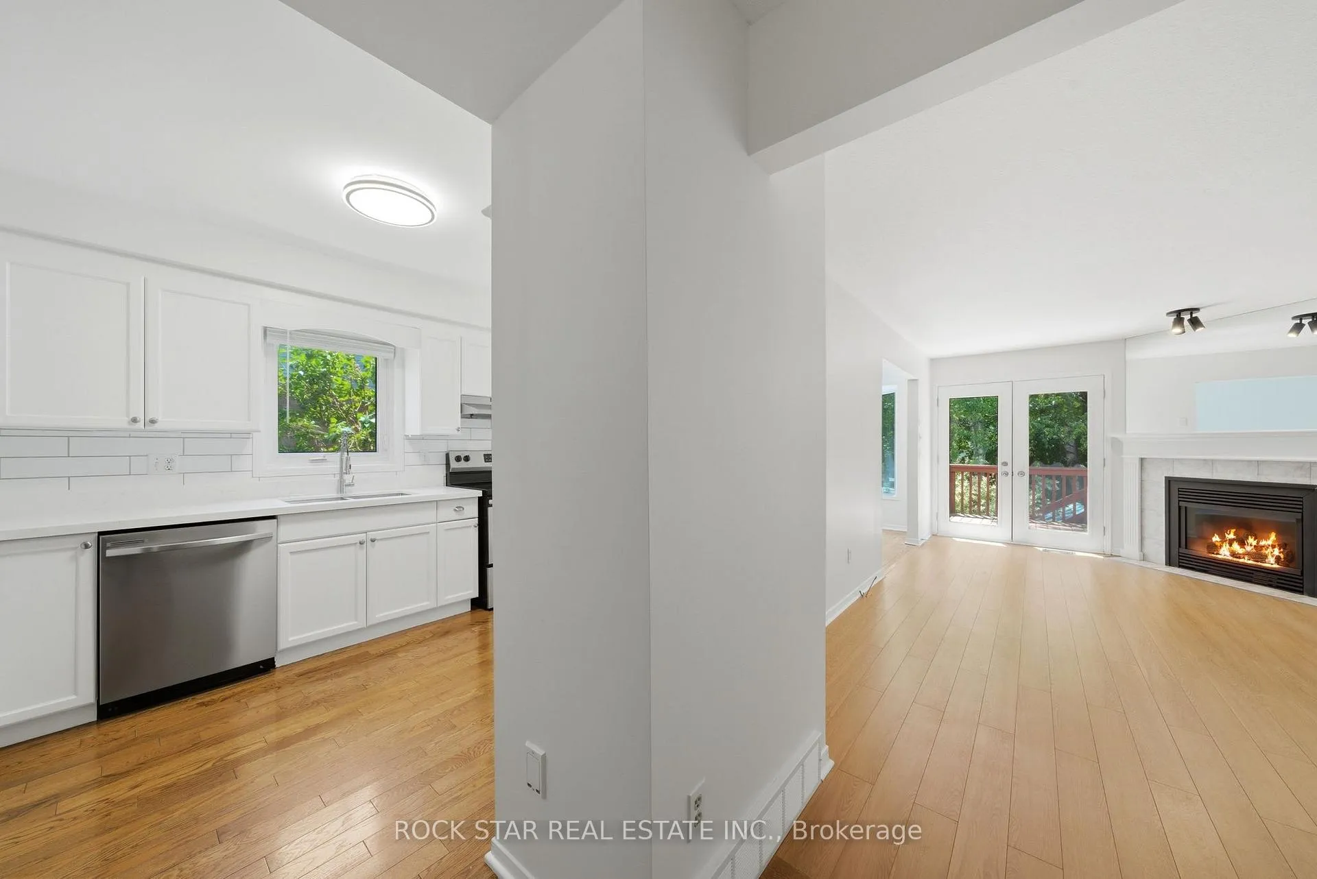 Photo 6 of 180 Lawrence Lane, Pelham, Fonthill — HOMEH