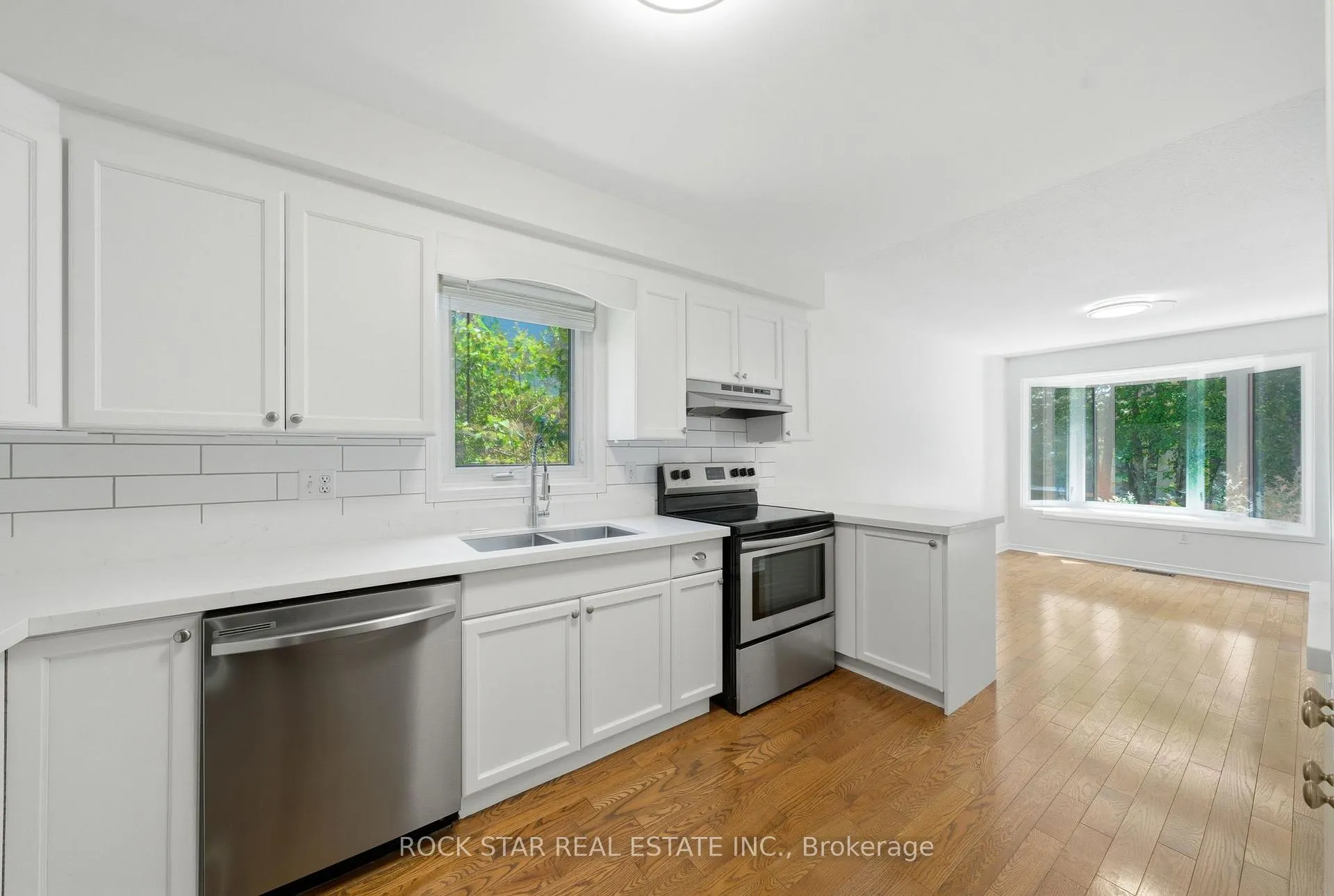 Photo 16 of 180 Lawrence Lane, Pelham, Fonthill — HOMEH