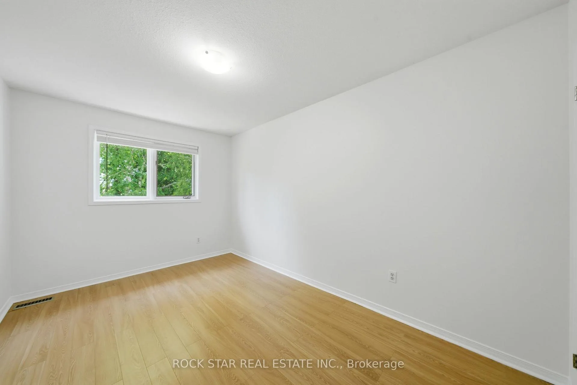 Photo 30 of 180 Lawrence Lane, Pelham, Fonthill — HOMEH