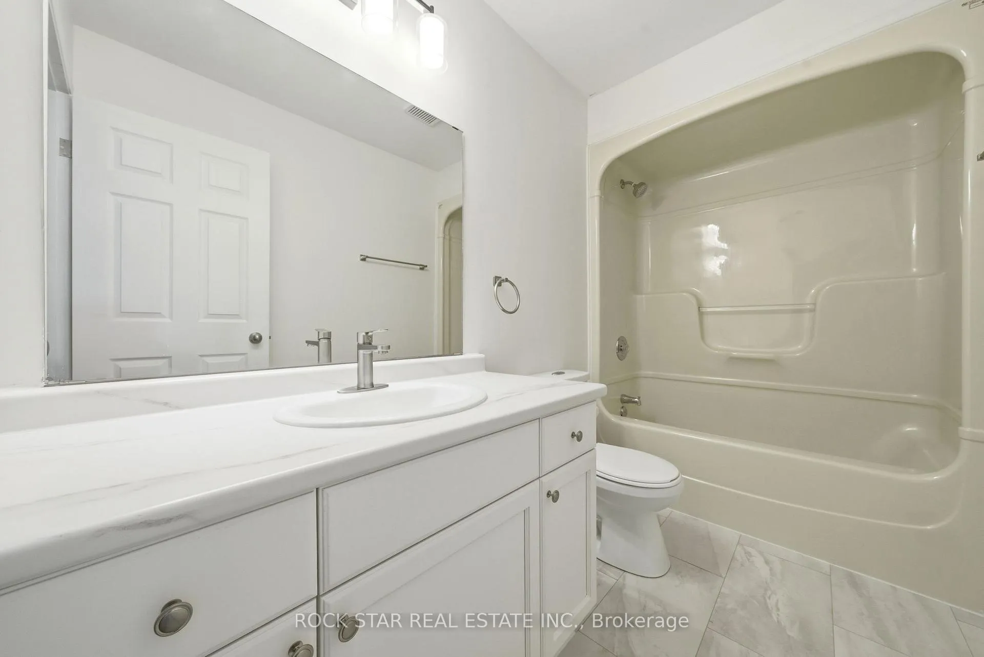 Photo 31 of 180 Lawrence Lane, Pelham, Fonthill — HOMEH