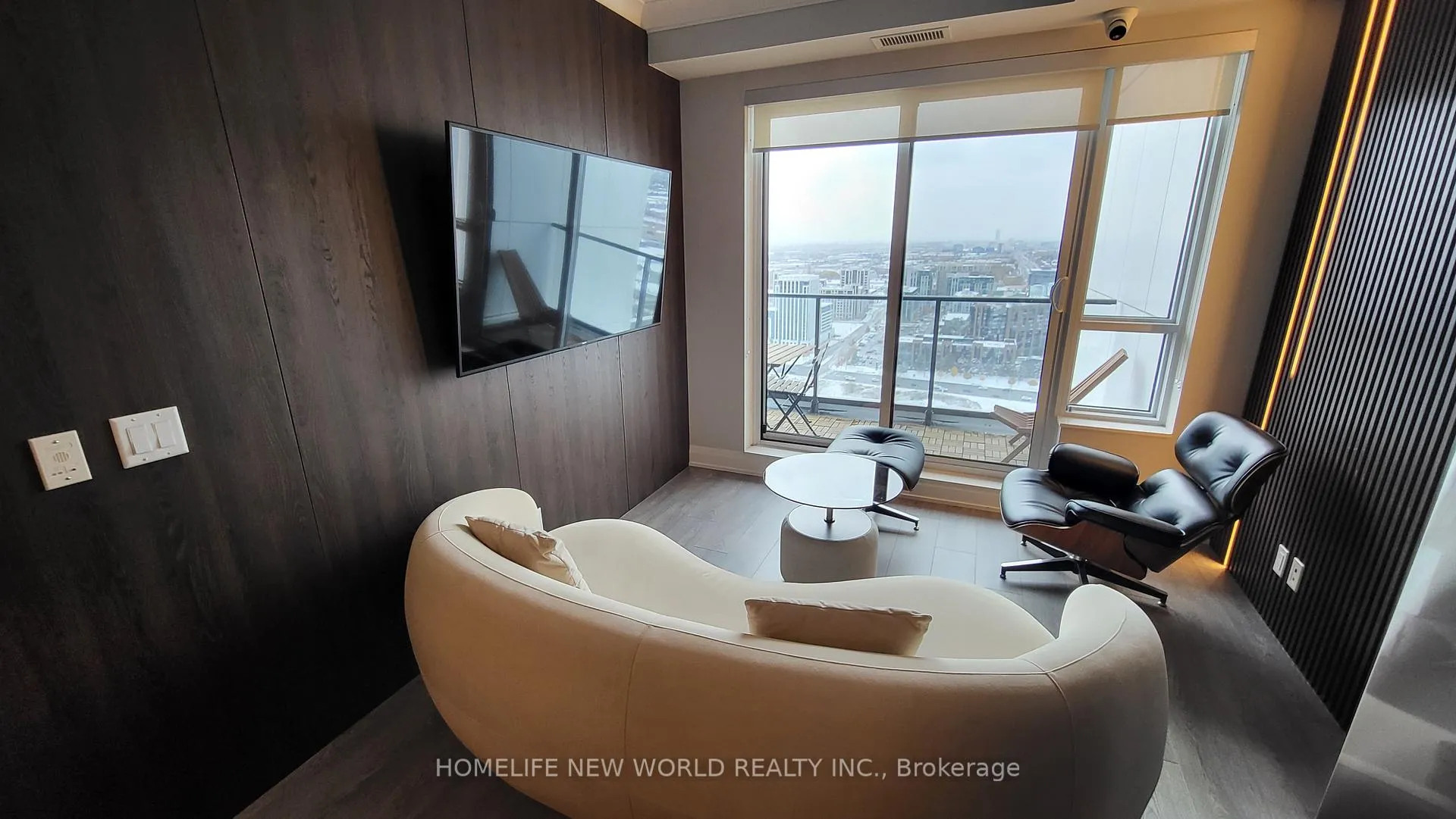 Photo 4 of Unit 3306, 8 Water Walk Drive, Markham, Unionville — HOMEH