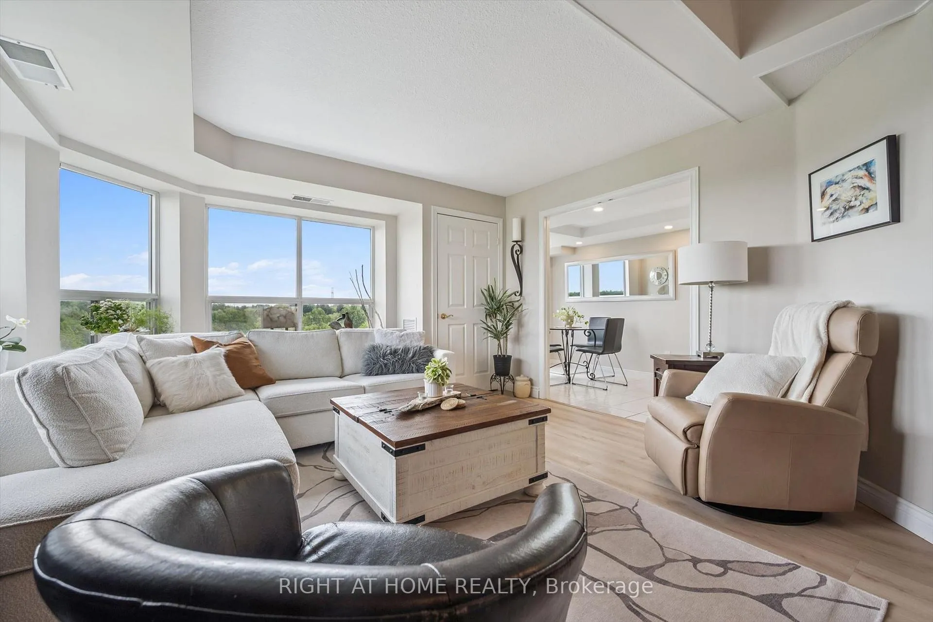 Photo 16 of Unit 804, 281 Bristol Street, Guelph, Junction/Onward Willow — HOMEH