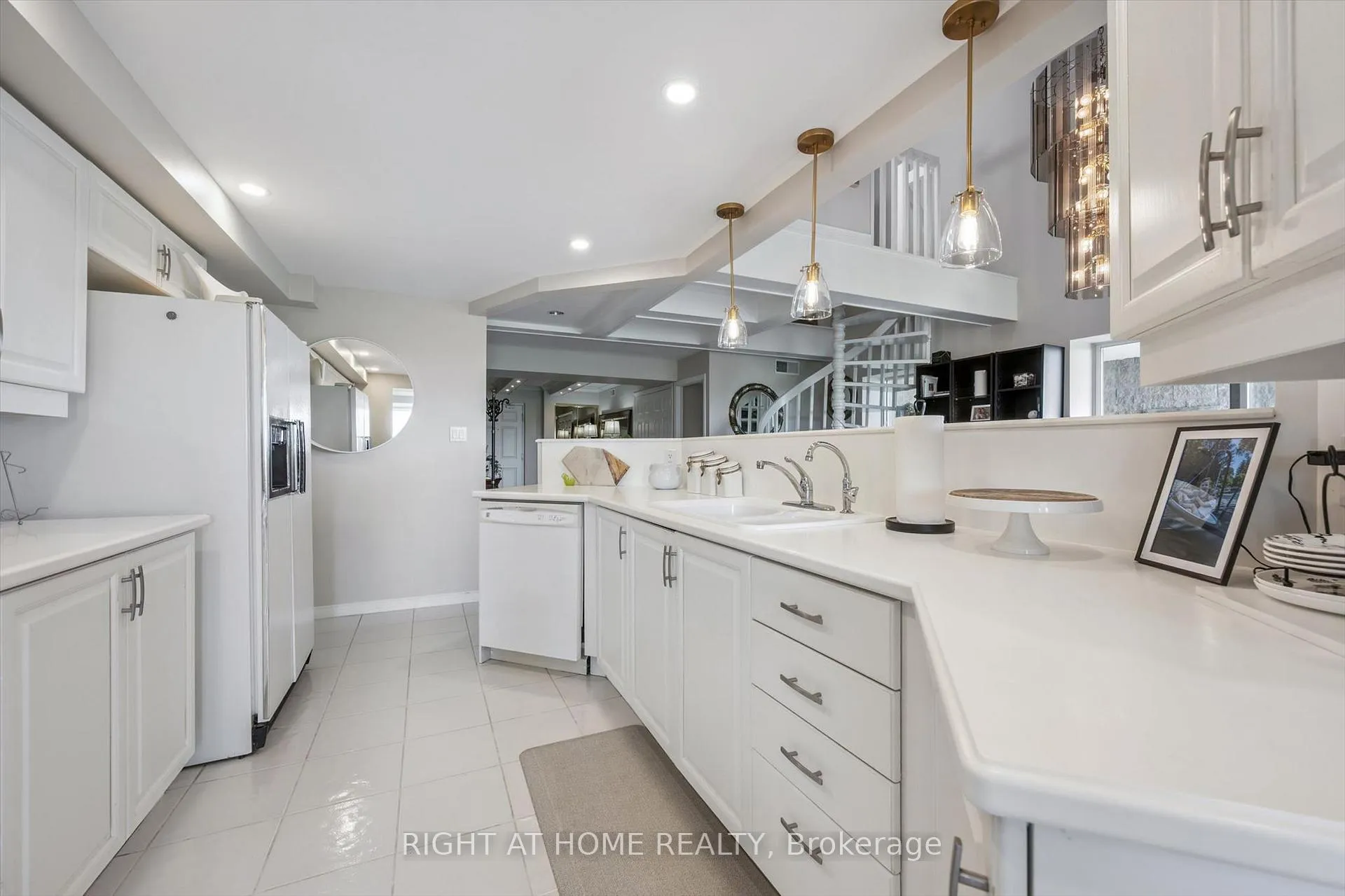 Photo 25 of Unit 804, 281 Bristol Street, Guelph, Junction/Onward Willow — HOMEH