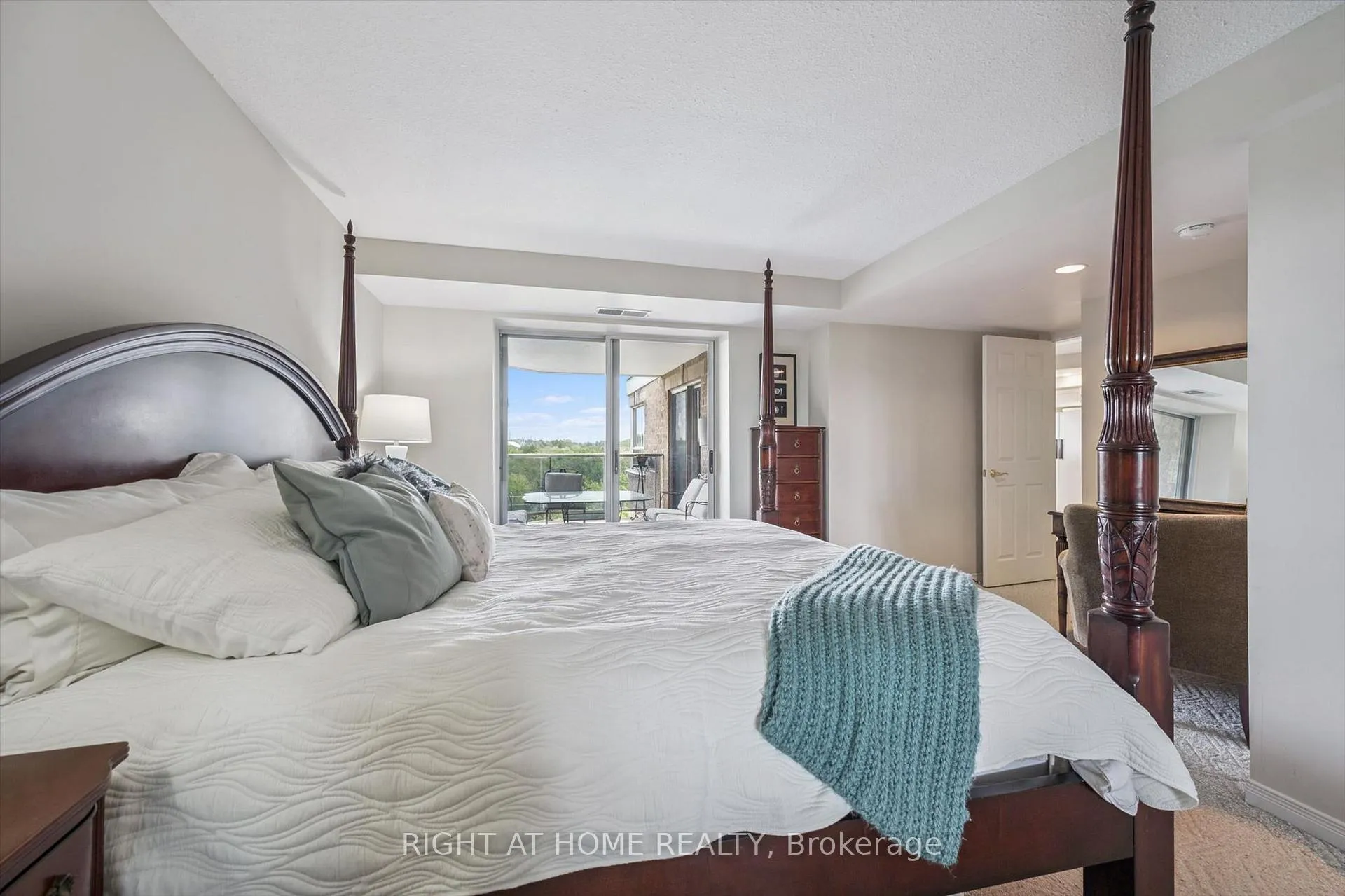 Photo 29 of Unit 804, 281 Bristol Street, Guelph, Junction/Onward Willow — HOMEH