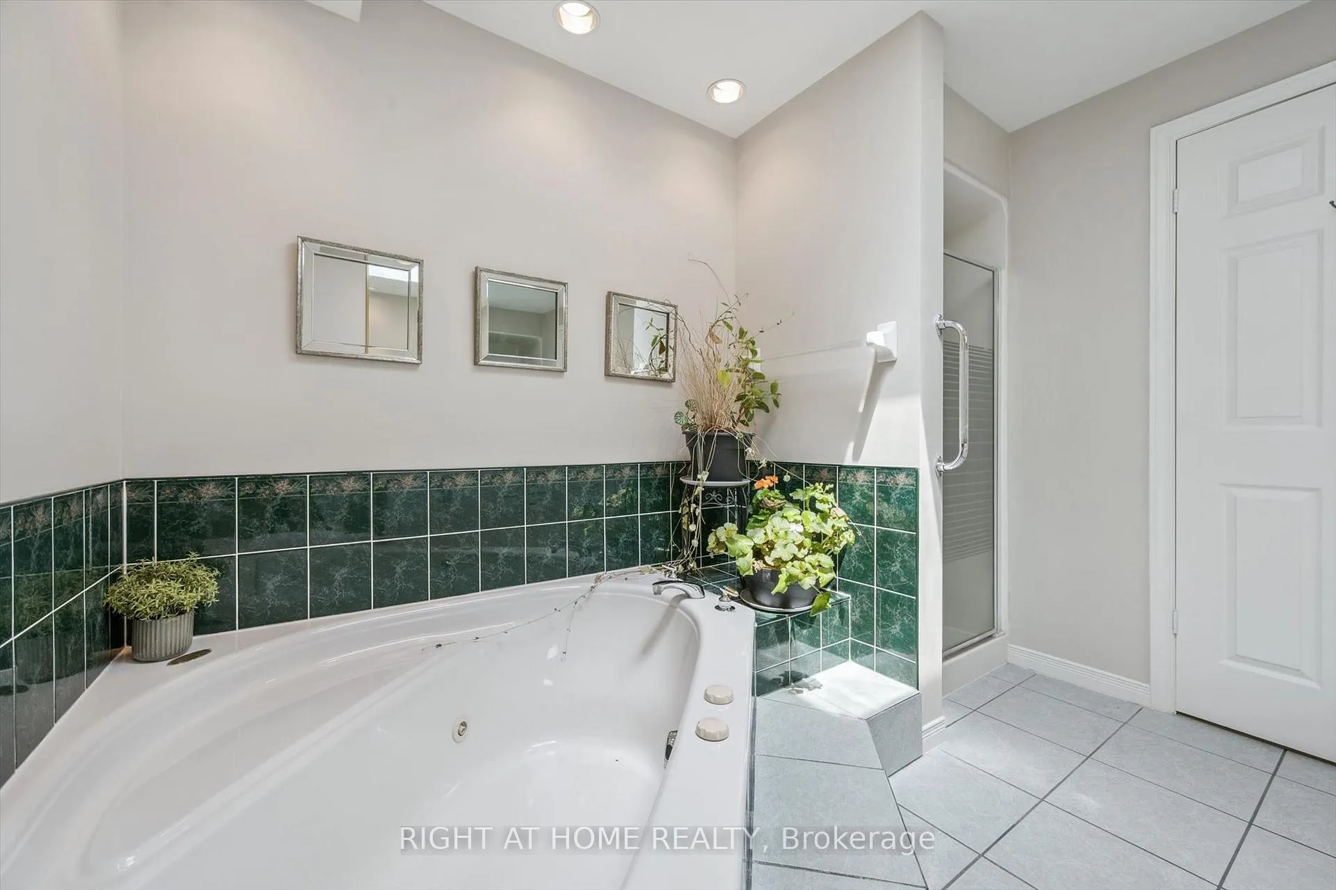 Photo 39 of Unit 804, 281 Bristol Street, Guelph, Junction/Onward Willow — HOMEH