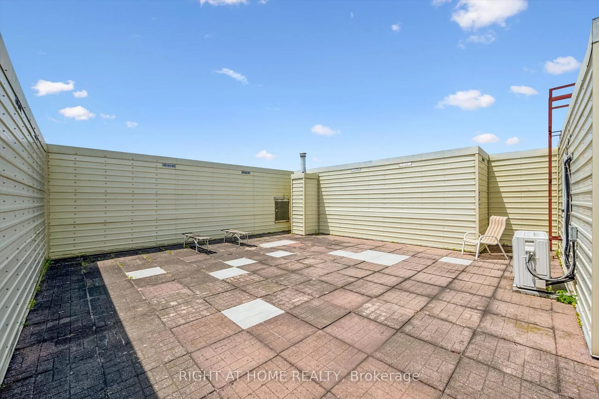 Photo 42 of Unit 804, 281 Bristol Street, Guelph, Junction/Onward Willow — HOMEH