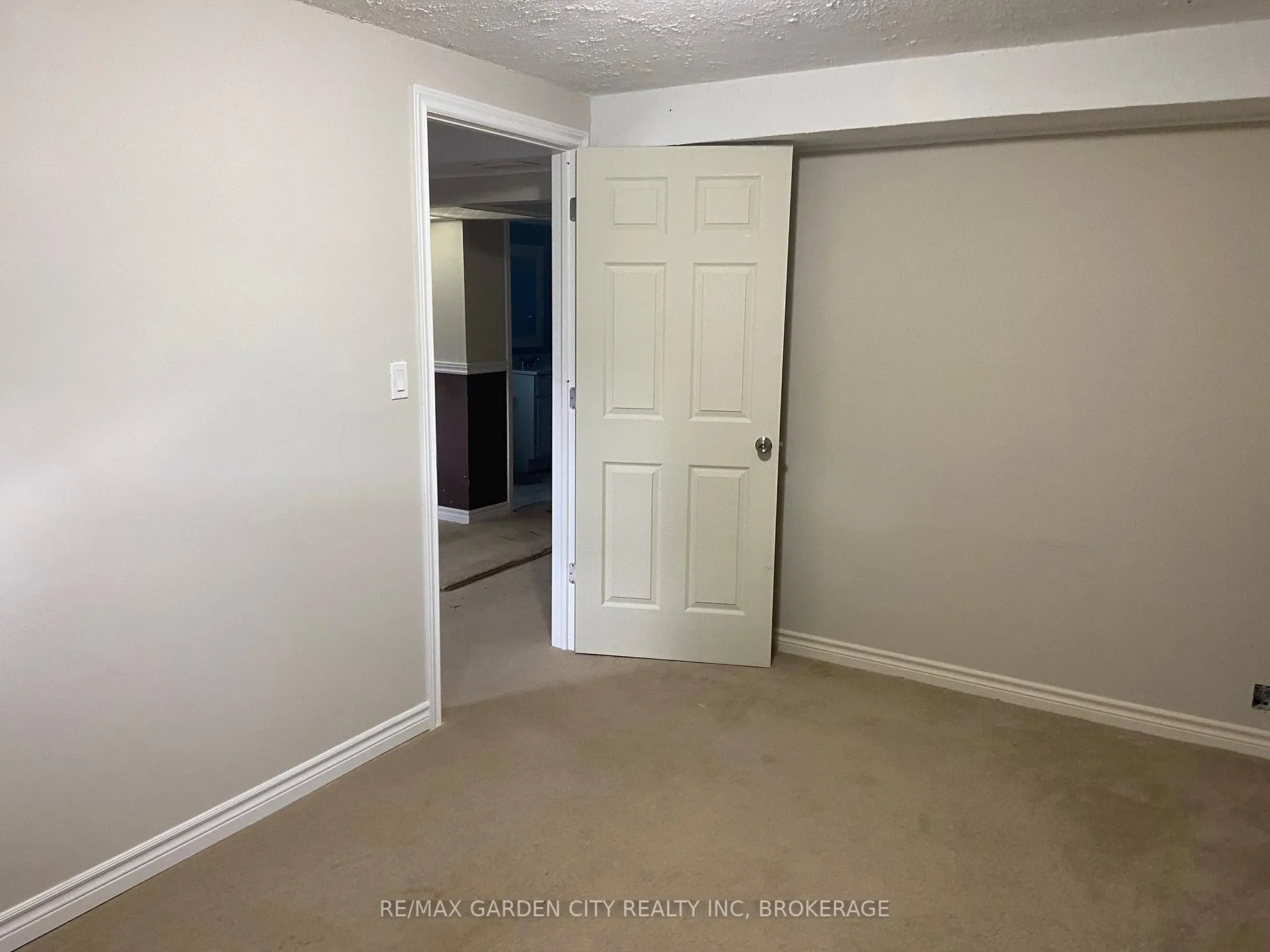 Photo 10 of Unit Lower, 9 Stonegate Drive, St. Catharines, Secord Woods — HOMEH