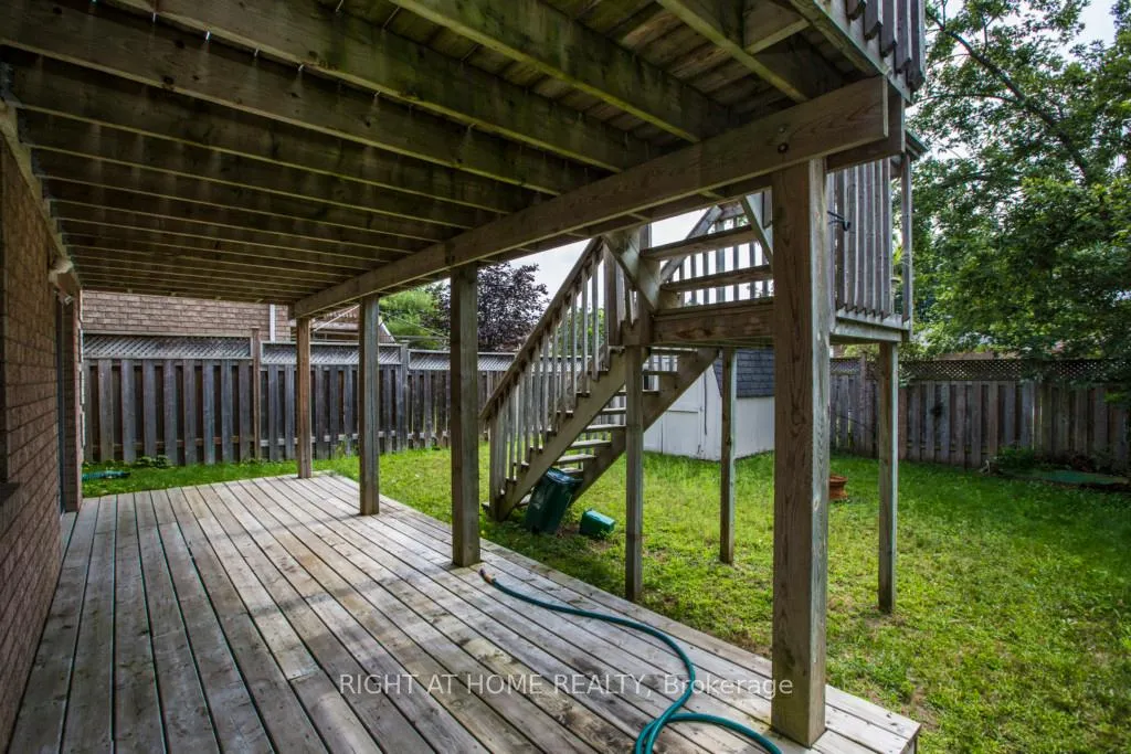 Photo 6 of 11 Butternut Drive, Barrie, Holly — HOMEH