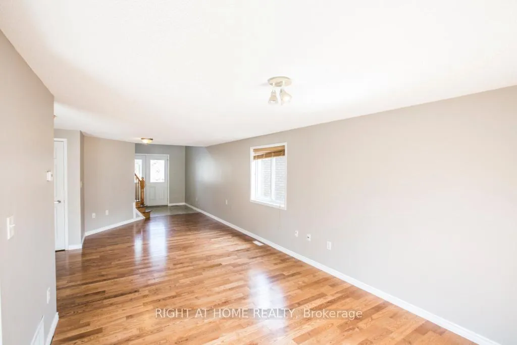 Photo 11 of 11 Butternut Drive, Barrie, Holly — HOMEH