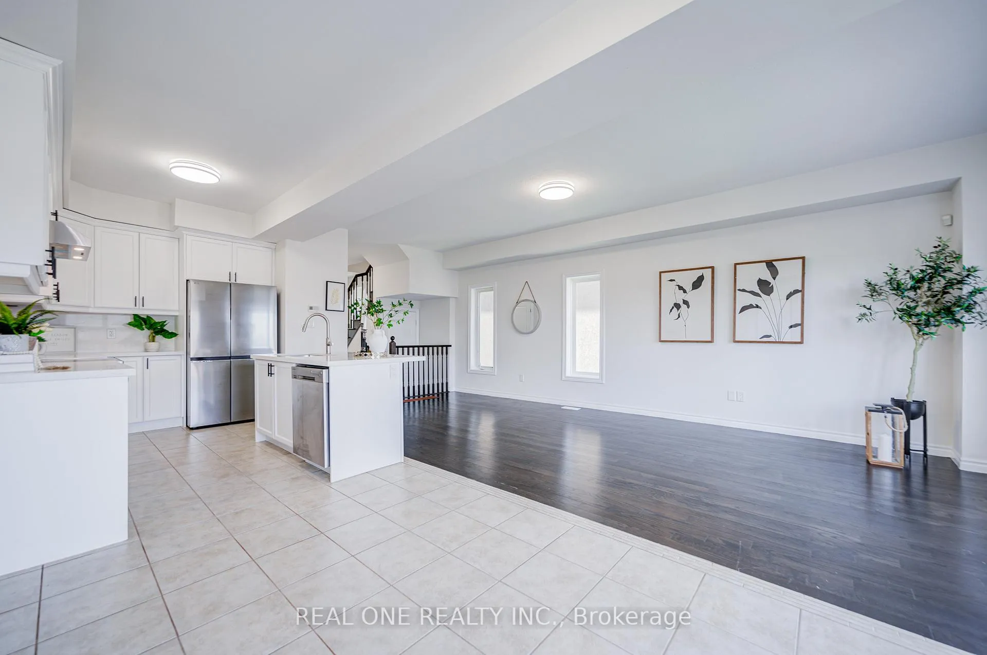 Photo 11 of 76 Vinton Road, Hamilton, Meadowlands — HOMEH