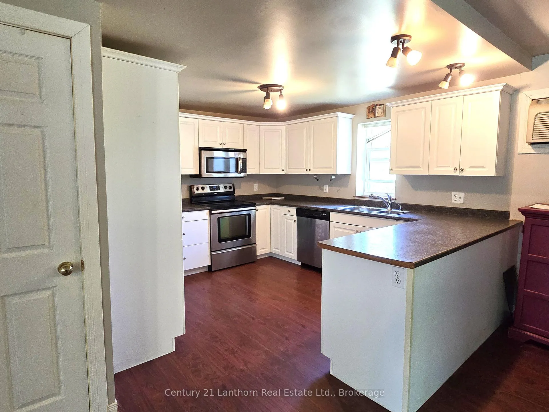 Photo 20 of 1054 Melrose Road, Tyendinaga, Tyendinaga Township — HOMEH