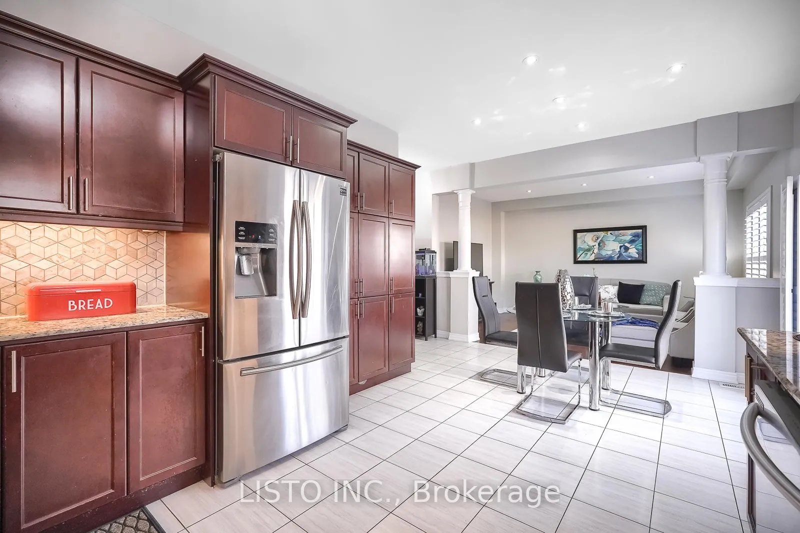 Photo 14 of 50 Henry Smith Avenue, Clarington, Bowmanville — HOMEH