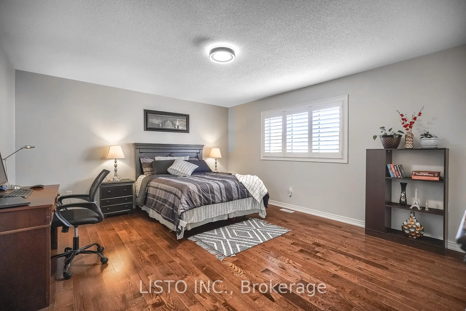 Photo 21 of 50 Henry Smith Avenue, Clarington, Bowmanville — HOMEH