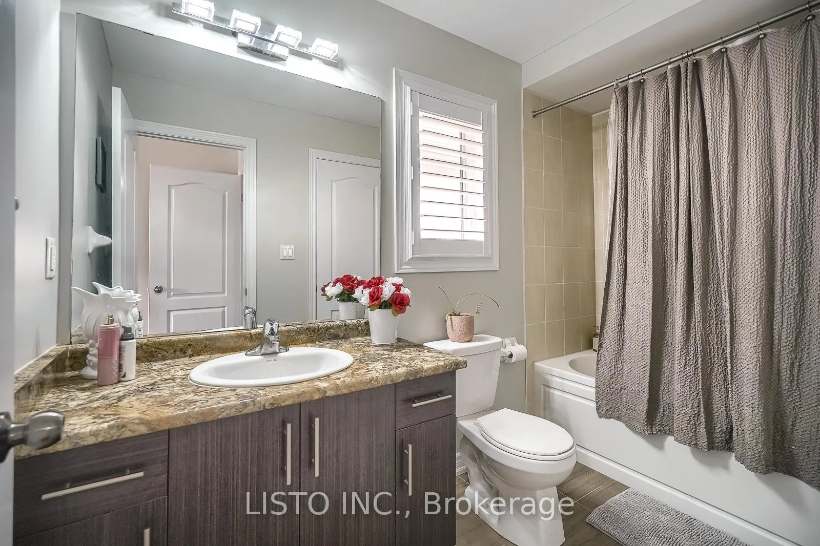 Photo 31 of 50 Henry Smith Avenue, Clarington, Bowmanville — HOMEH