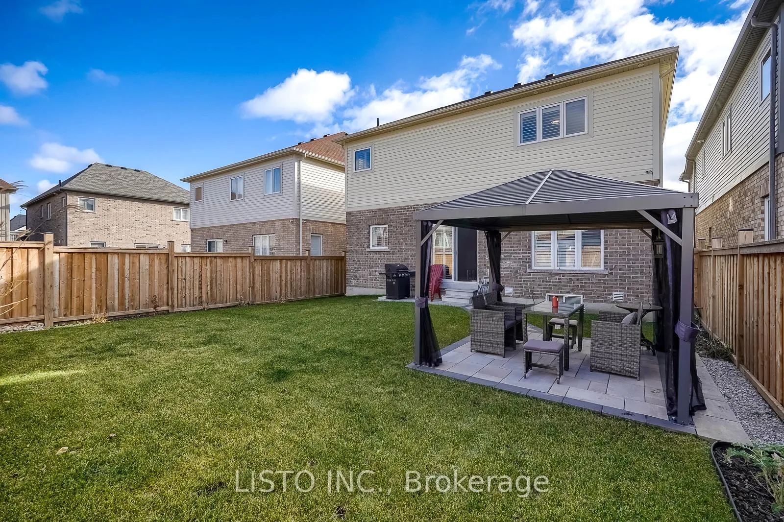 Photo 41 of 50 Henry Smith Avenue, Clarington, Bowmanville — HOMEH