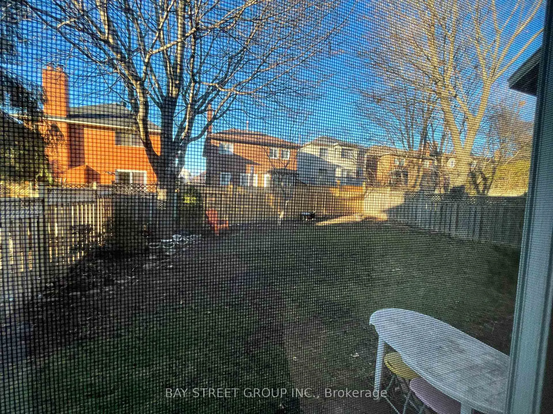 Photo 23 of 36 Tomlinson Circle, Markham, Buttonville — HOMEH