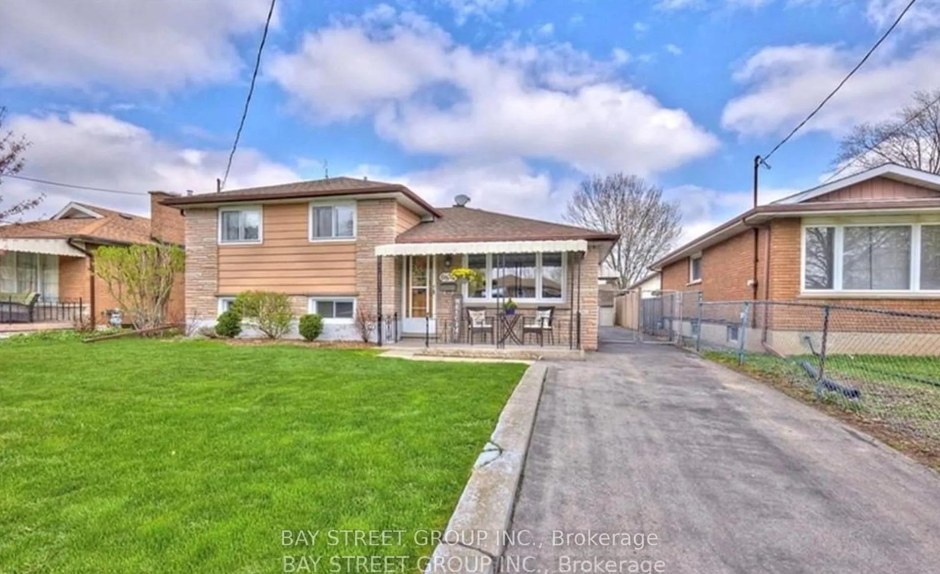Photo 1 of 6852 Hagar Avenue, Niagara Falls, Arad/Fallsview — HOMEH
