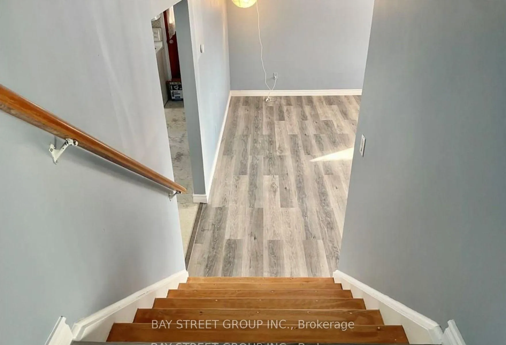 Photo 7 of 6852 Hagar Avenue, Niagara Falls, Arad/Fallsview — HOMEH