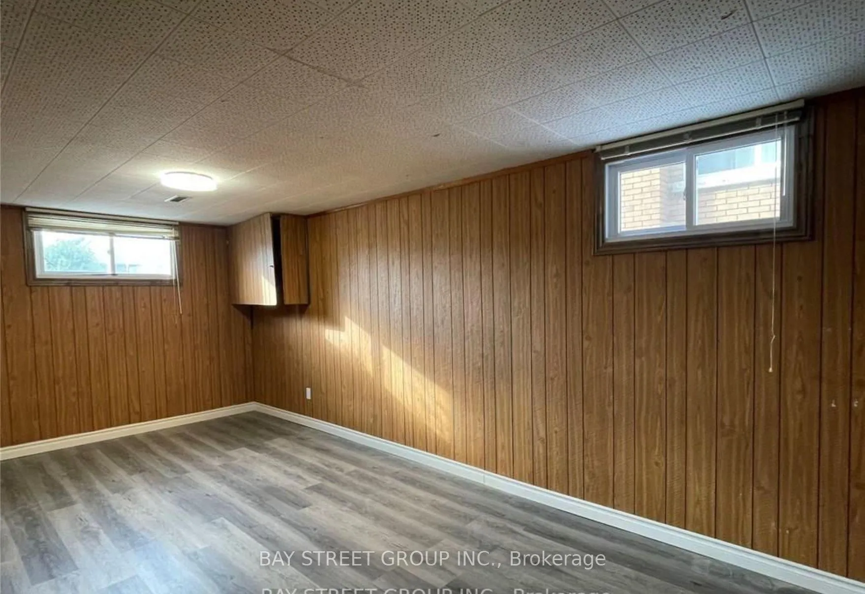 Photo 12 of 6852 Hagar Avenue, Niagara Falls, Arad/Fallsview — HOMEH