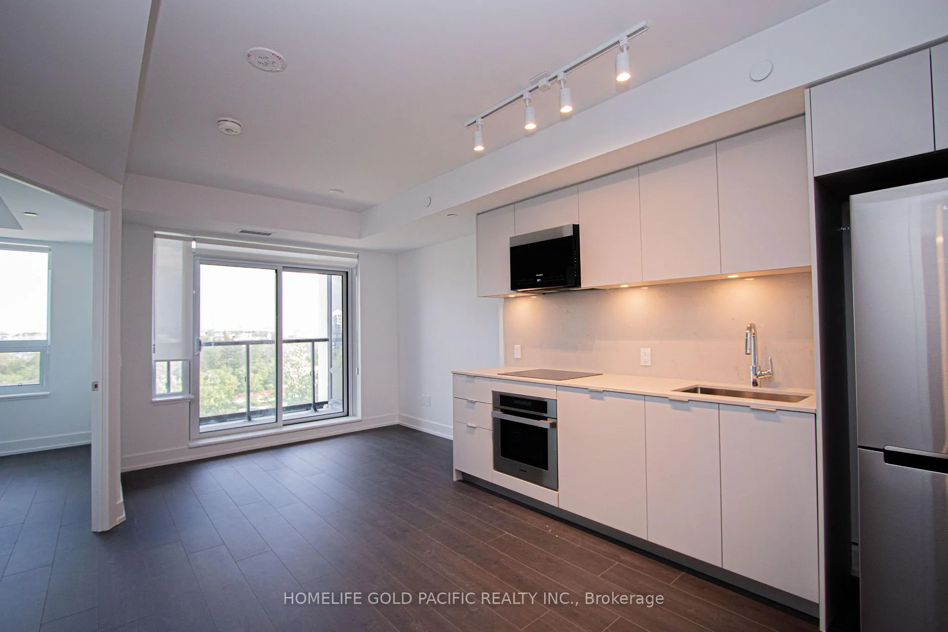 Photo 4 of Unit 917, 8 Cedarland Drive, Markham, Unionville — HOMEH