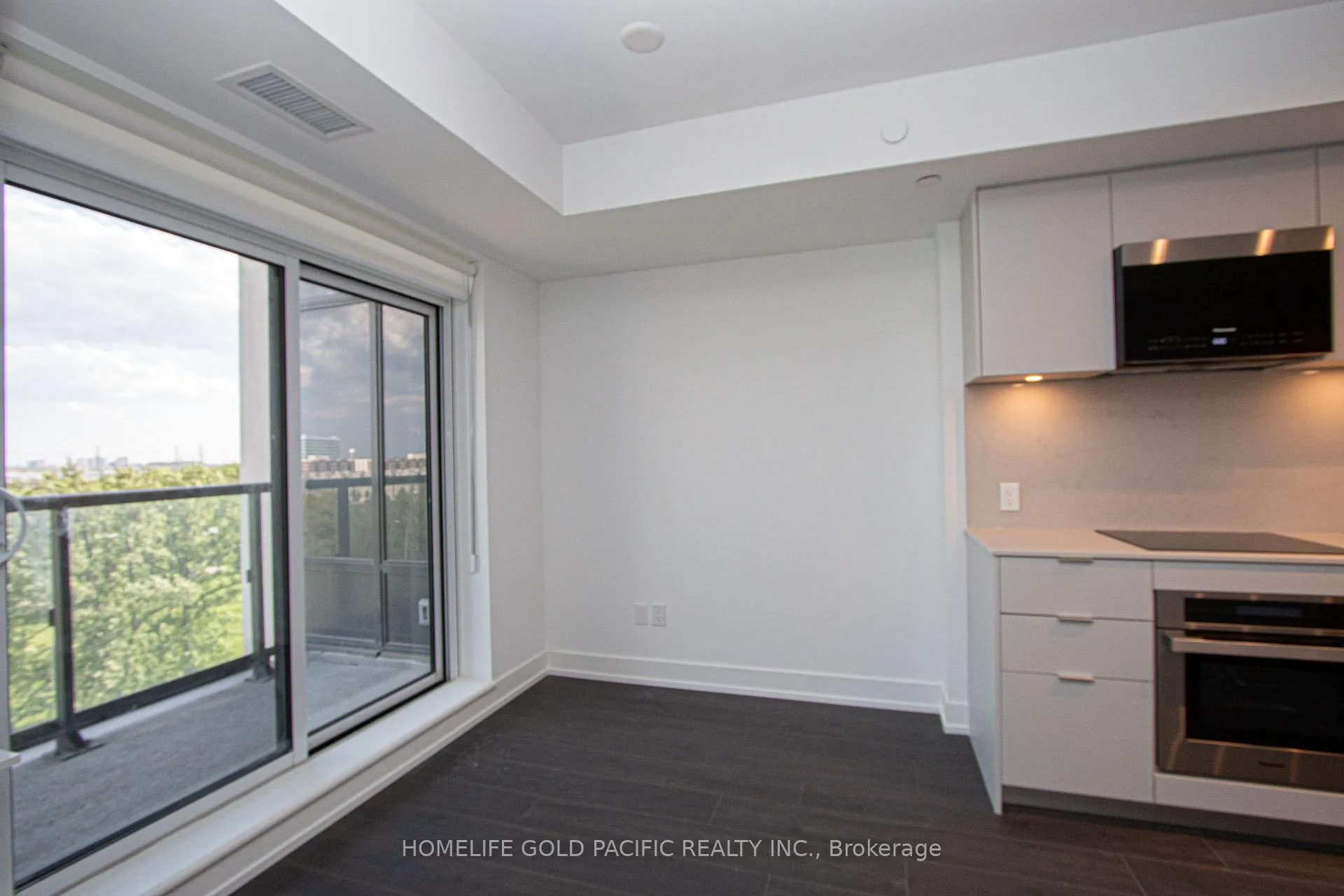 Photo 7 of Unit 917, 8 Cedarland Drive, Markham, Unionville — HOMEH