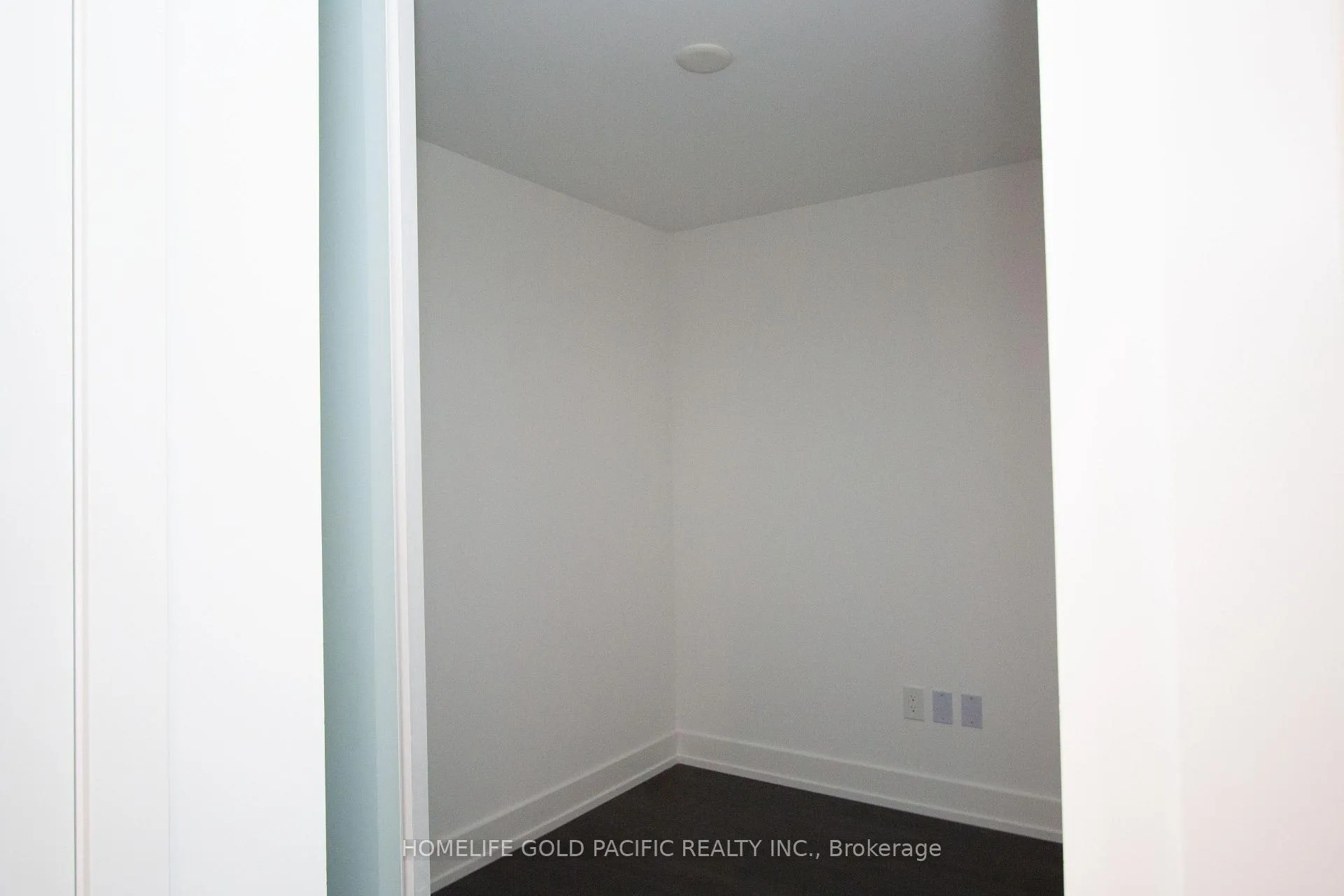 Photo 10 of Unit 917, 8 Cedarland Drive, Markham, Unionville — HOMEH