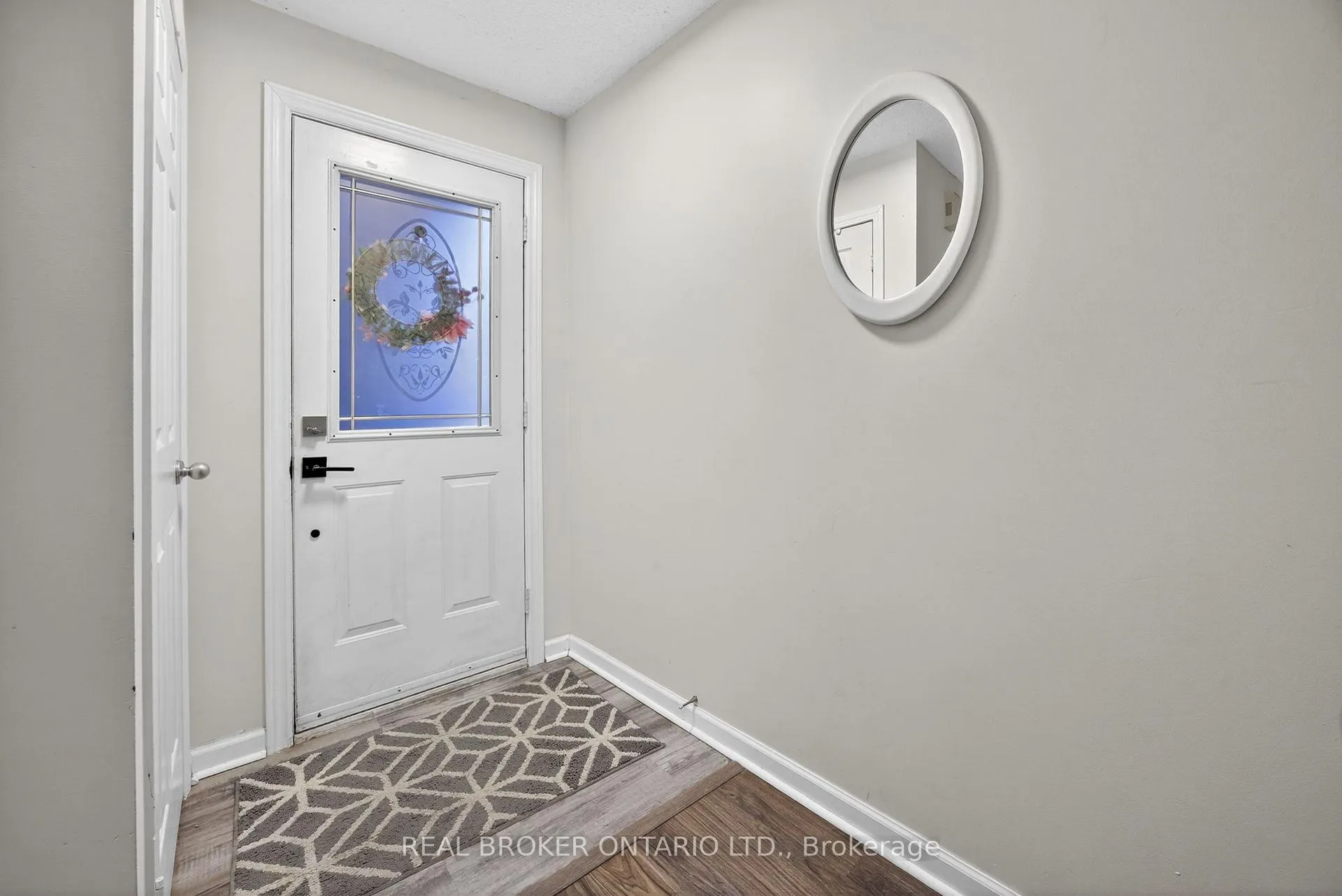 Photo 4 of Unit 1, 237 Ferndale Drive S, Barrie, Ardagh — HOMEH