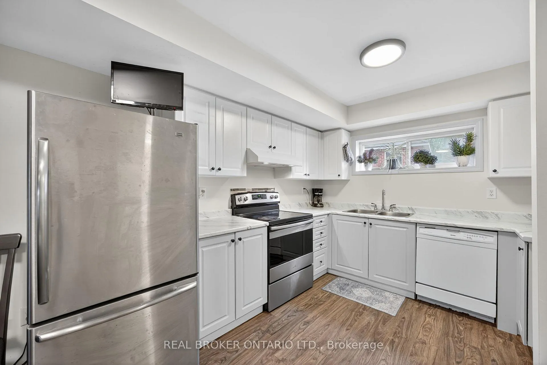 Photo 5 of Unit 1, 237 Ferndale Drive S, Barrie, Ardagh — HOMEH