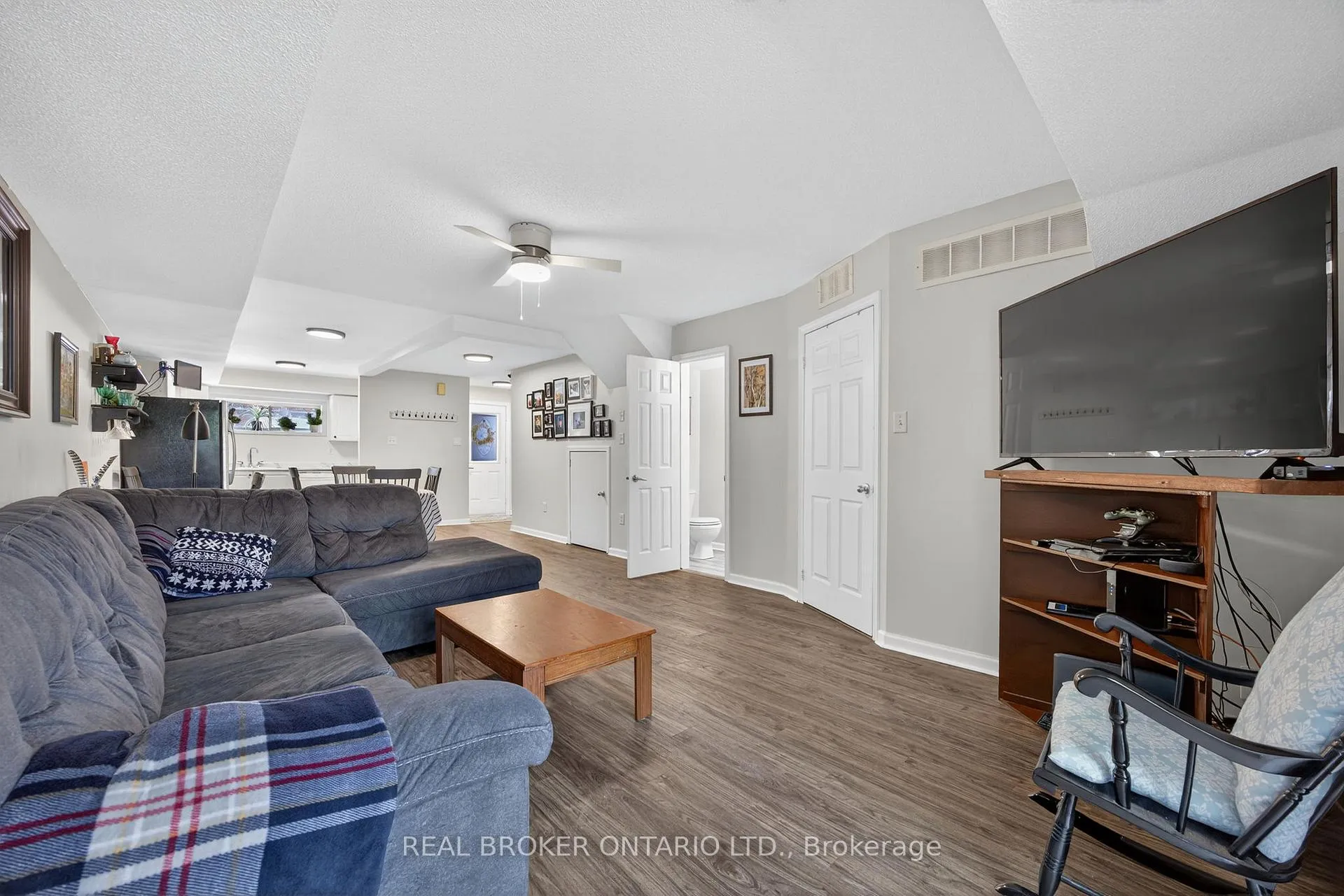 Photo 11 of Unit 1, 237 Ferndale Drive S, Barrie, Ardagh — HOMEH