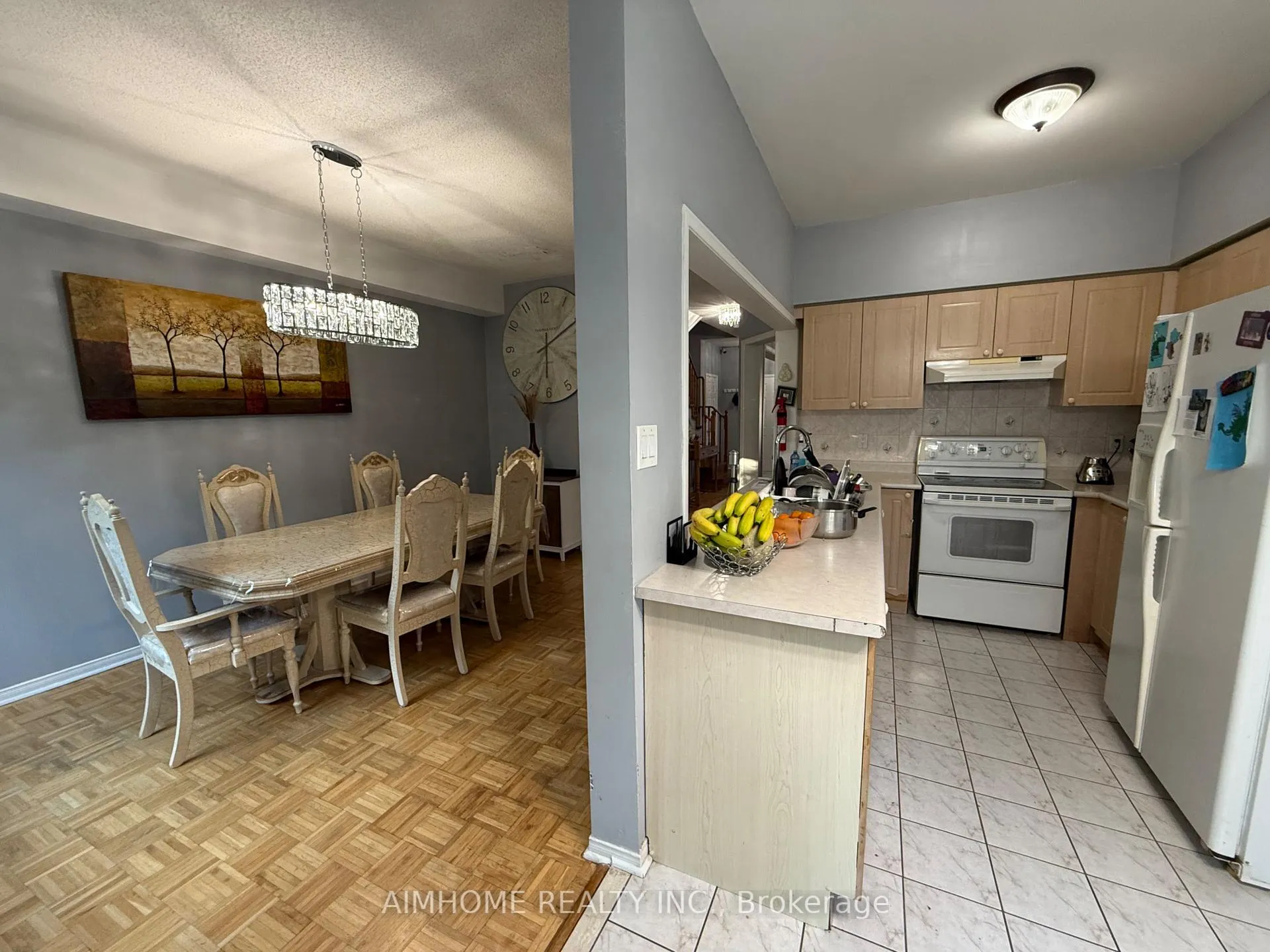 Photo 5 of 20 Craddock Street, Vaughan, Maple — HOMEH