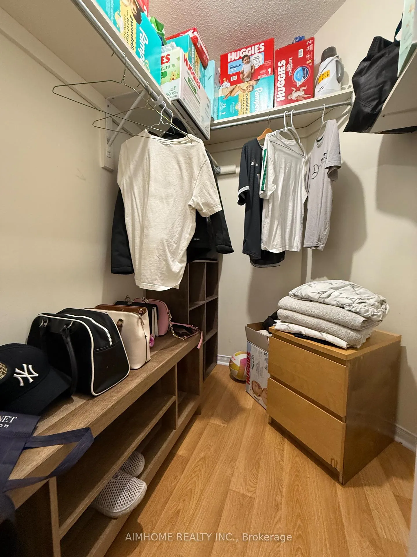 Photo 9 of 20 Craddock Street, Vaughan, Maple — HOMEH