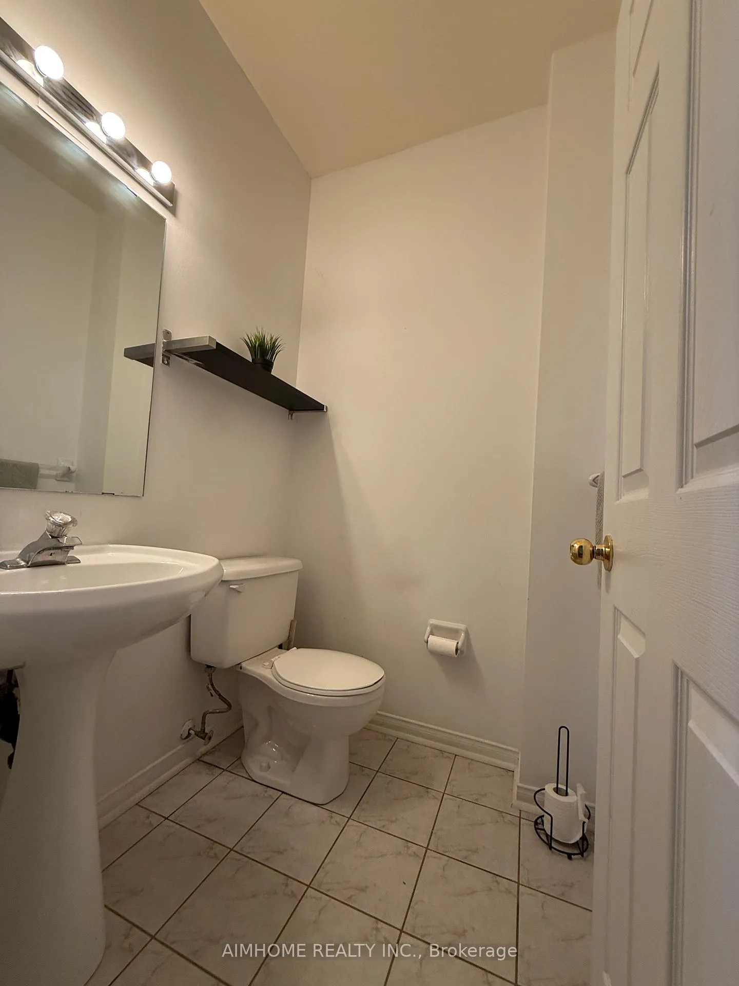 Photo 15 of 20 Craddock Street, Vaughan, Maple — HOMEH
