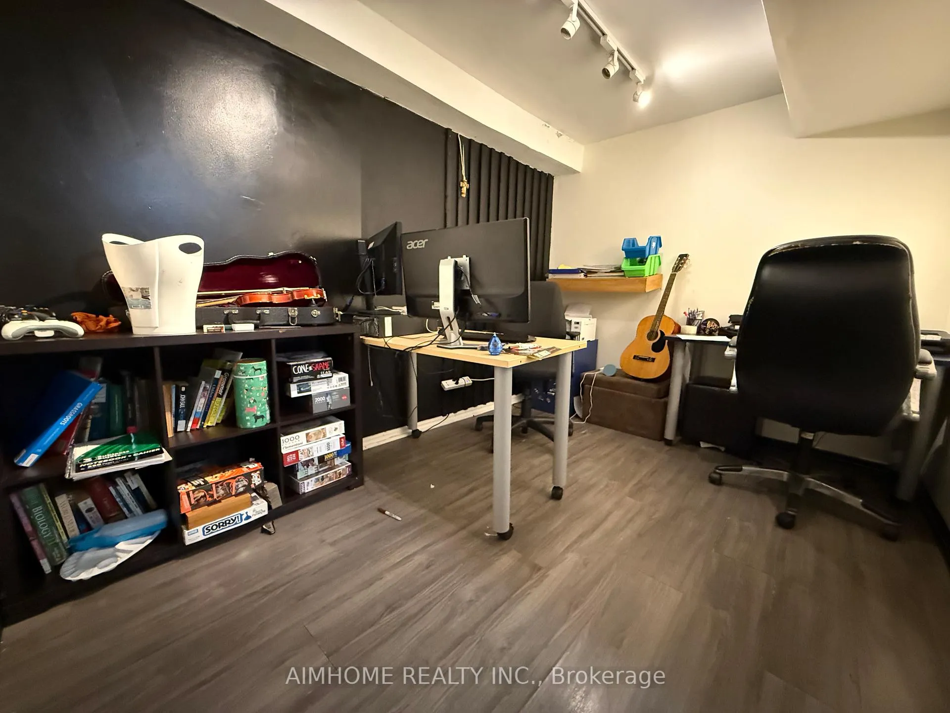 Photo 17 of 20 Craddock Street, Vaughan, Maple — HOMEH