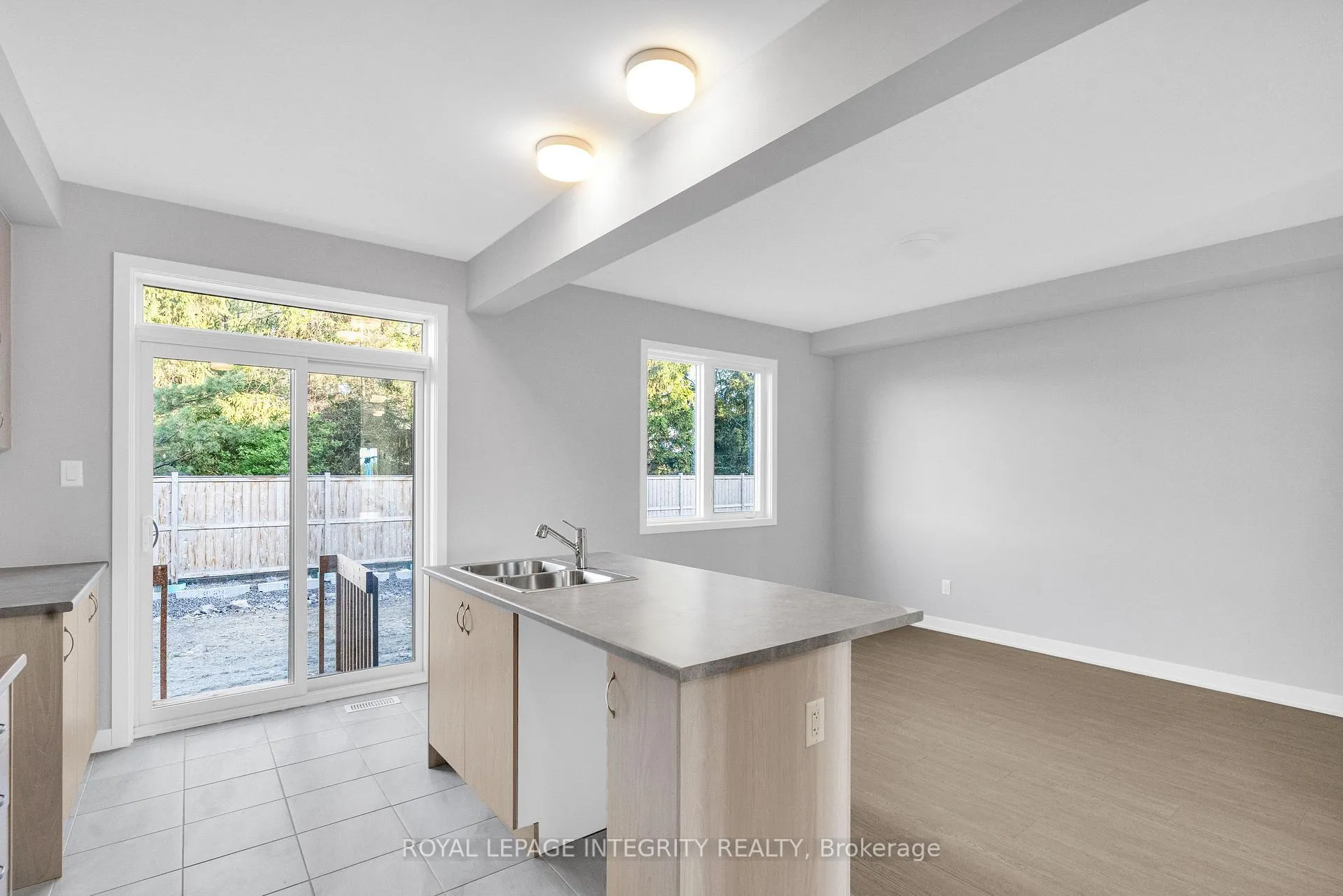 Photo 5 of 116 Robert Perry Street, North Grenville, North Grenville Twp (Kemptville South) — HOMEH