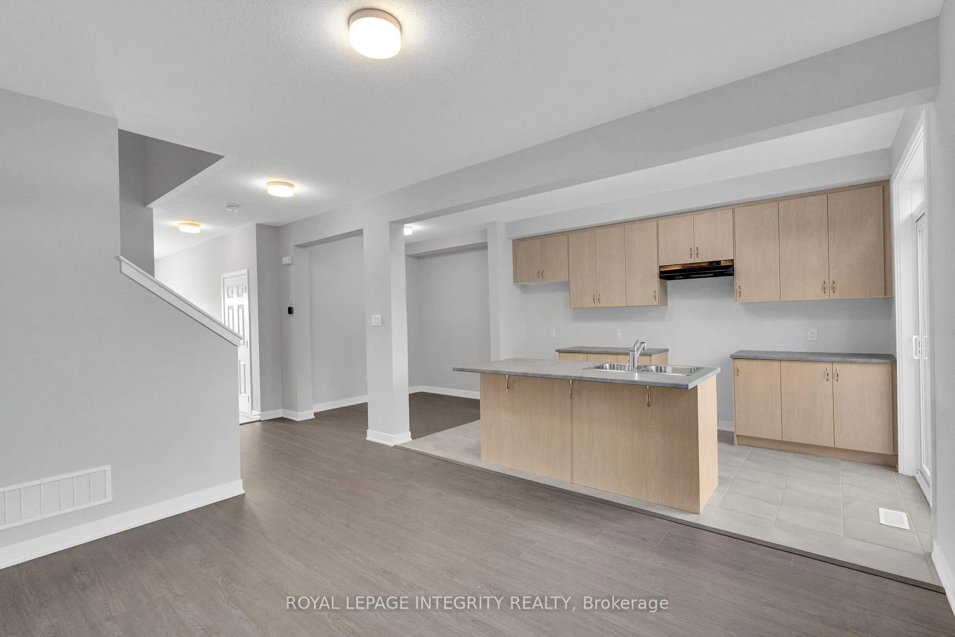 Photo 7 of 116 Robert Perry Street, North Grenville, North Grenville Twp (Kemptville South) — HOMEH