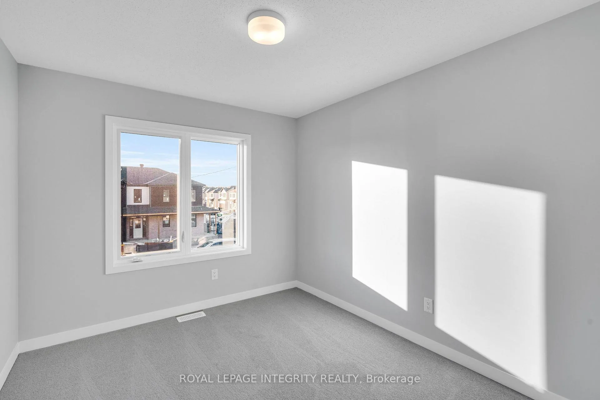 Photo 10 of 116 Robert Perry Street, North Grenville, North Grenville Twp (Kemptville South) — HOMEH