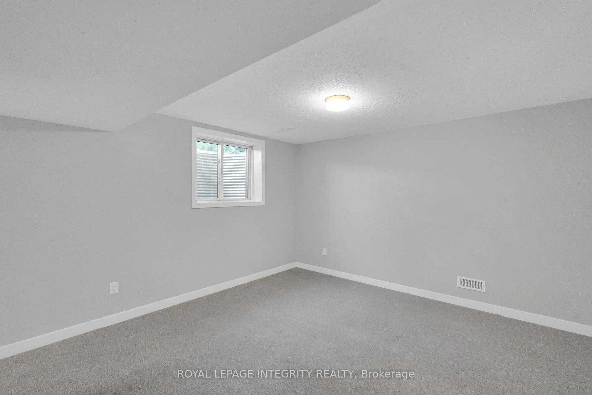 Photo 18 of 116 Robert Perry Street, North Grenville, North Grenville Twp (Kemptville South) — HOMEH