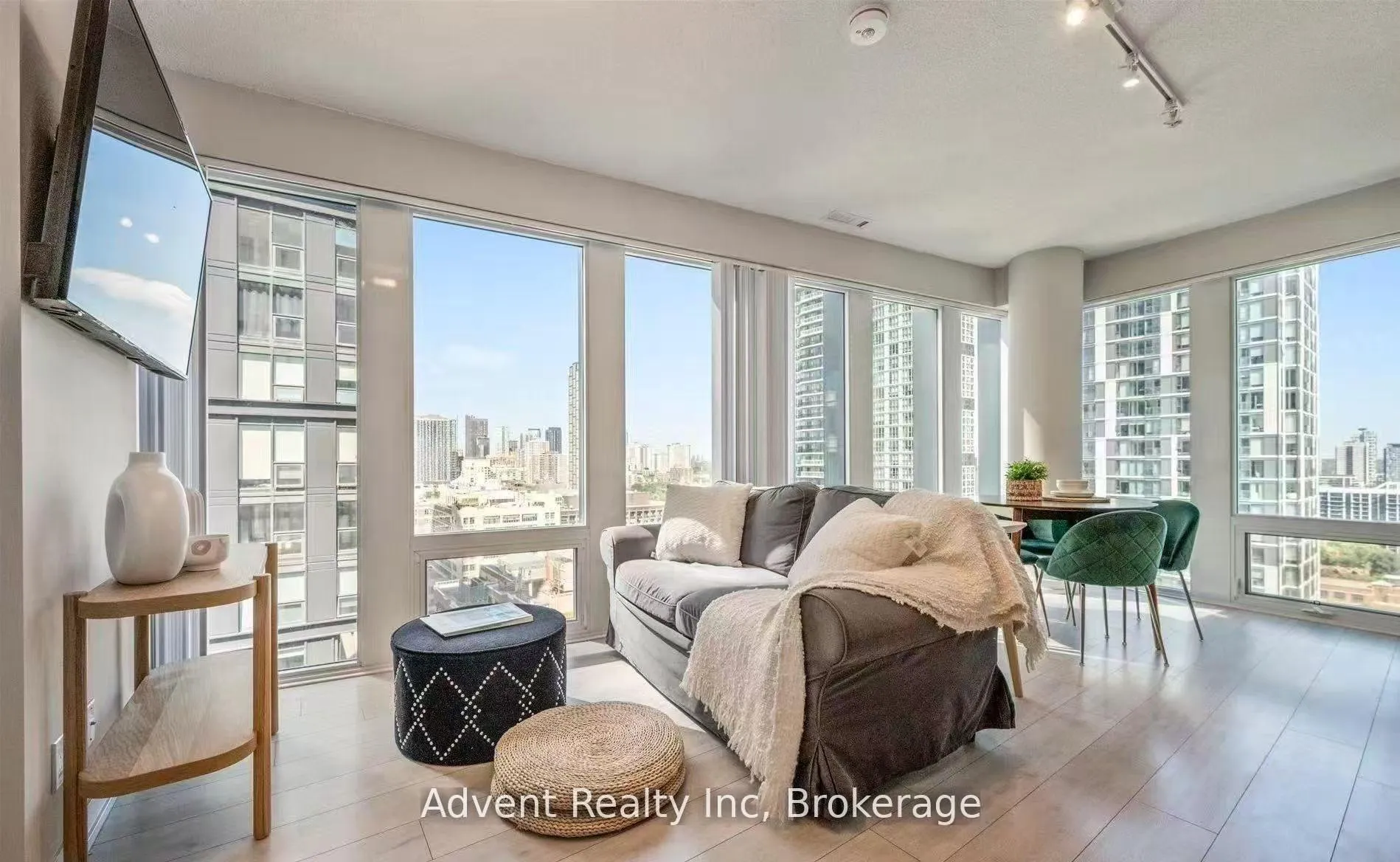 Photo 2 of Unit 2711, 60 Shuter Street, Toronto, Church-Yonge Corridor — HOMEH