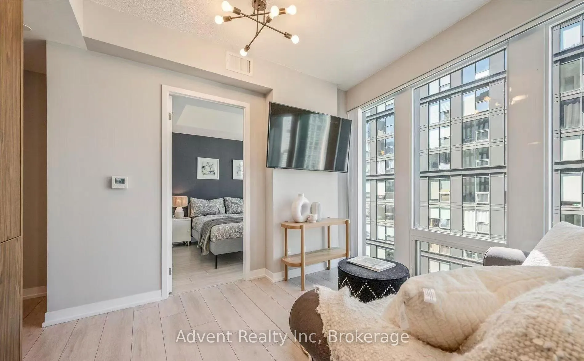 Photo 3 of Unit 2711, 60 Shuter Street, Toronto, Church-Yonge Corridor — HOMEH