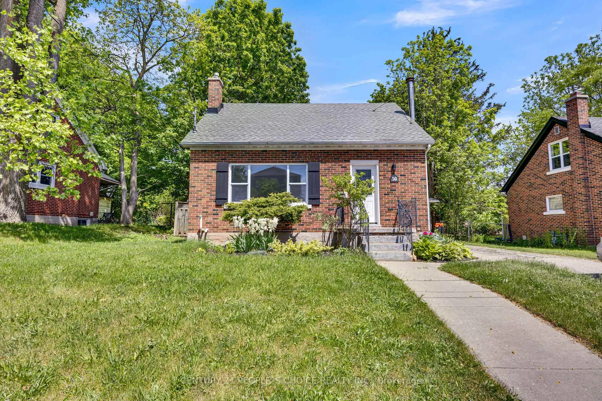 Photo 1 of 50 Columbia Street W, Waterloo — HOMEH