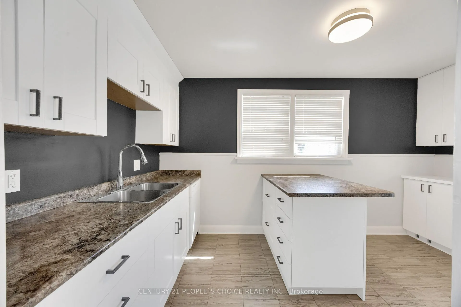 Photo 12 of 50 Columbia Street W, Waterloo — HOMEH