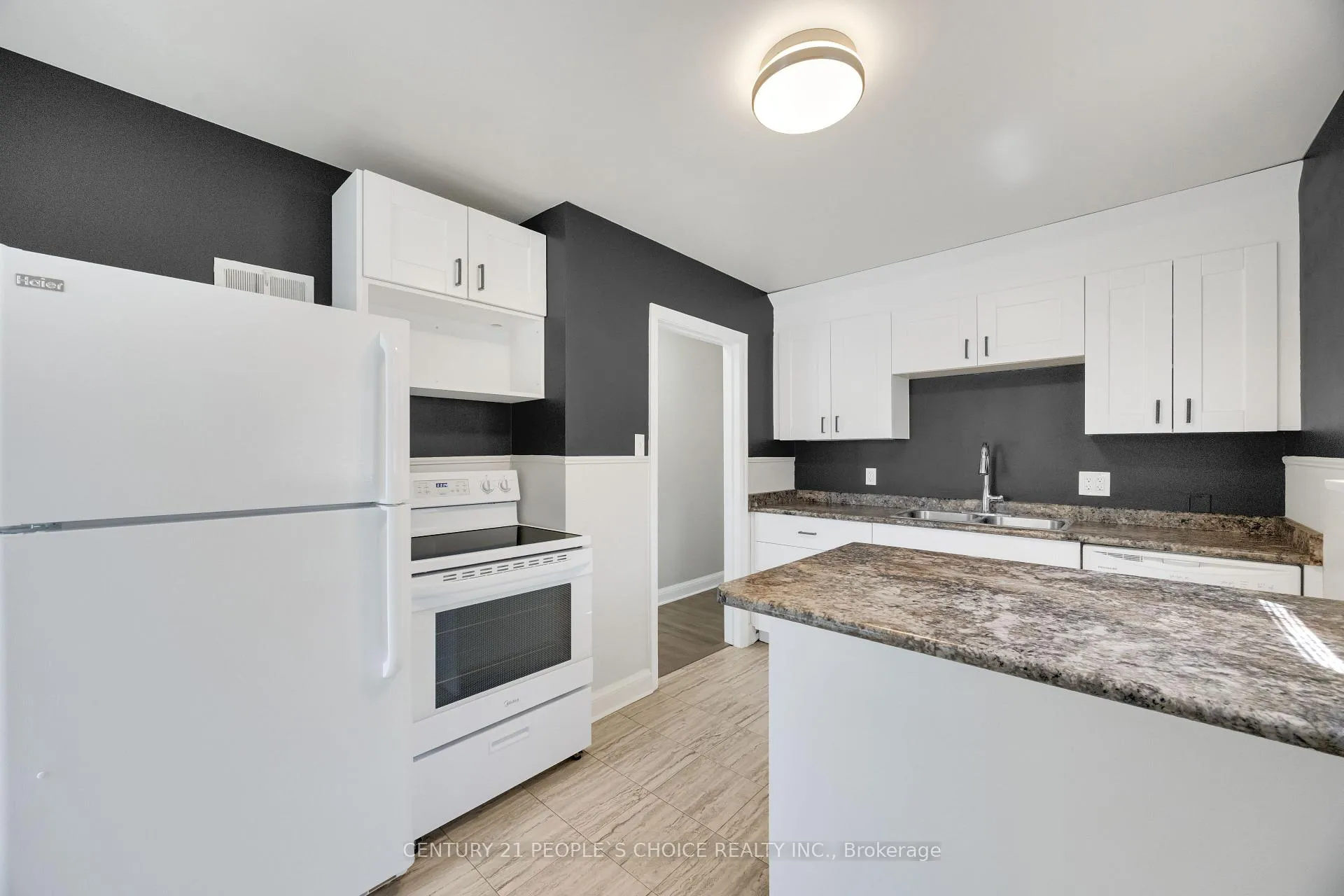Photo 14 of 50 Columbia Street W, Waterloo — HOMEH