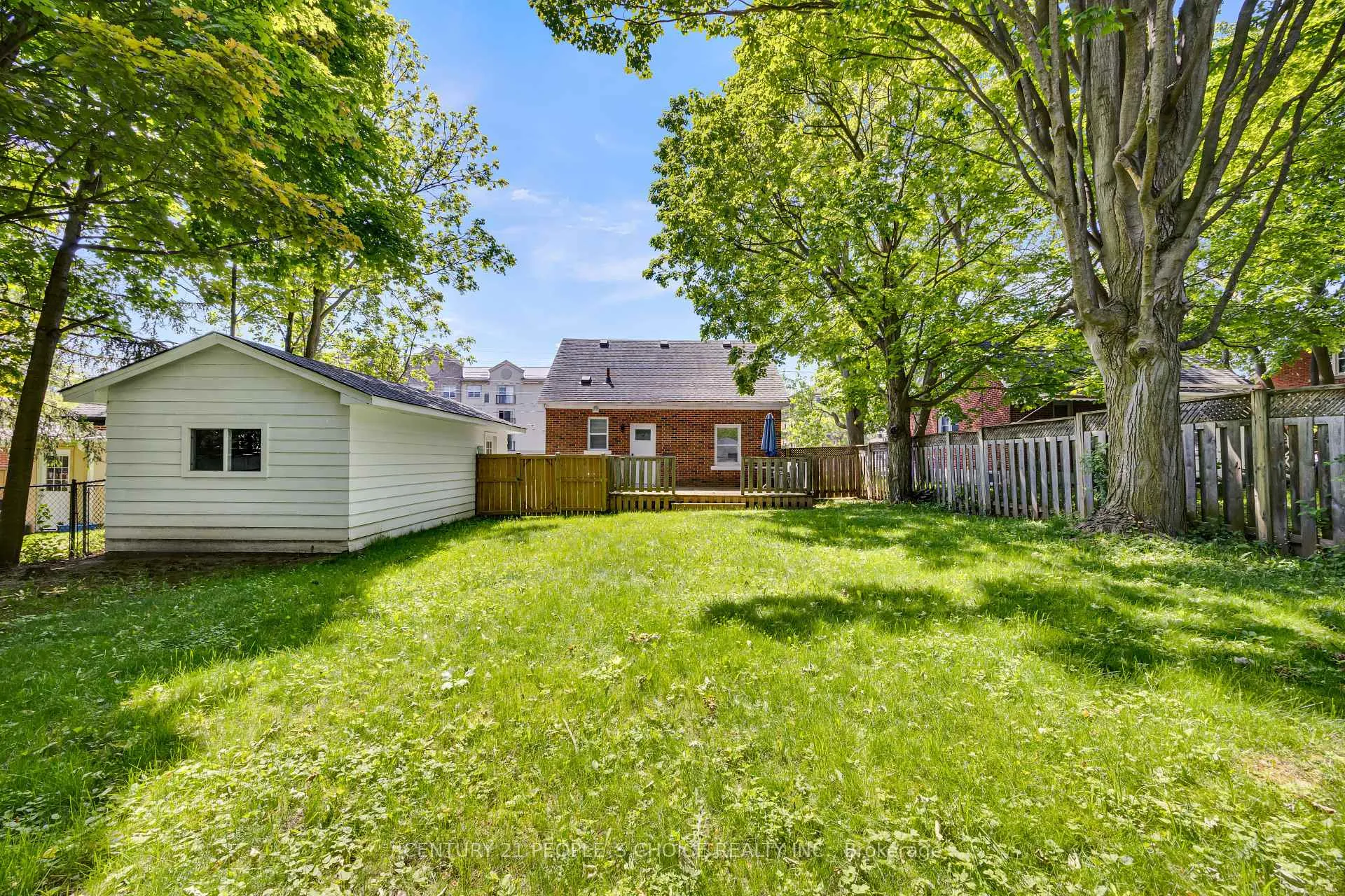 Photo 38 of 50 Columbia Street W, Waterloo — HOMEH