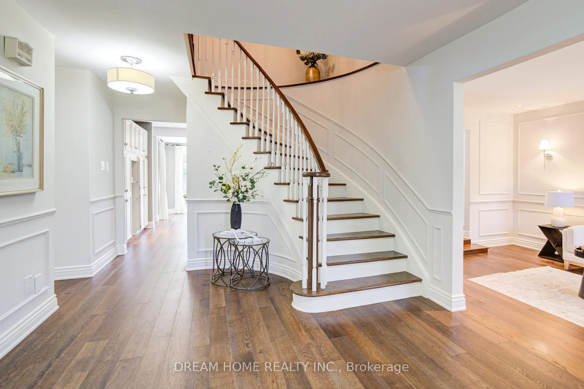 Photo 4 of 3 Ferndell Circle, Markham, Unionville — HOMEH